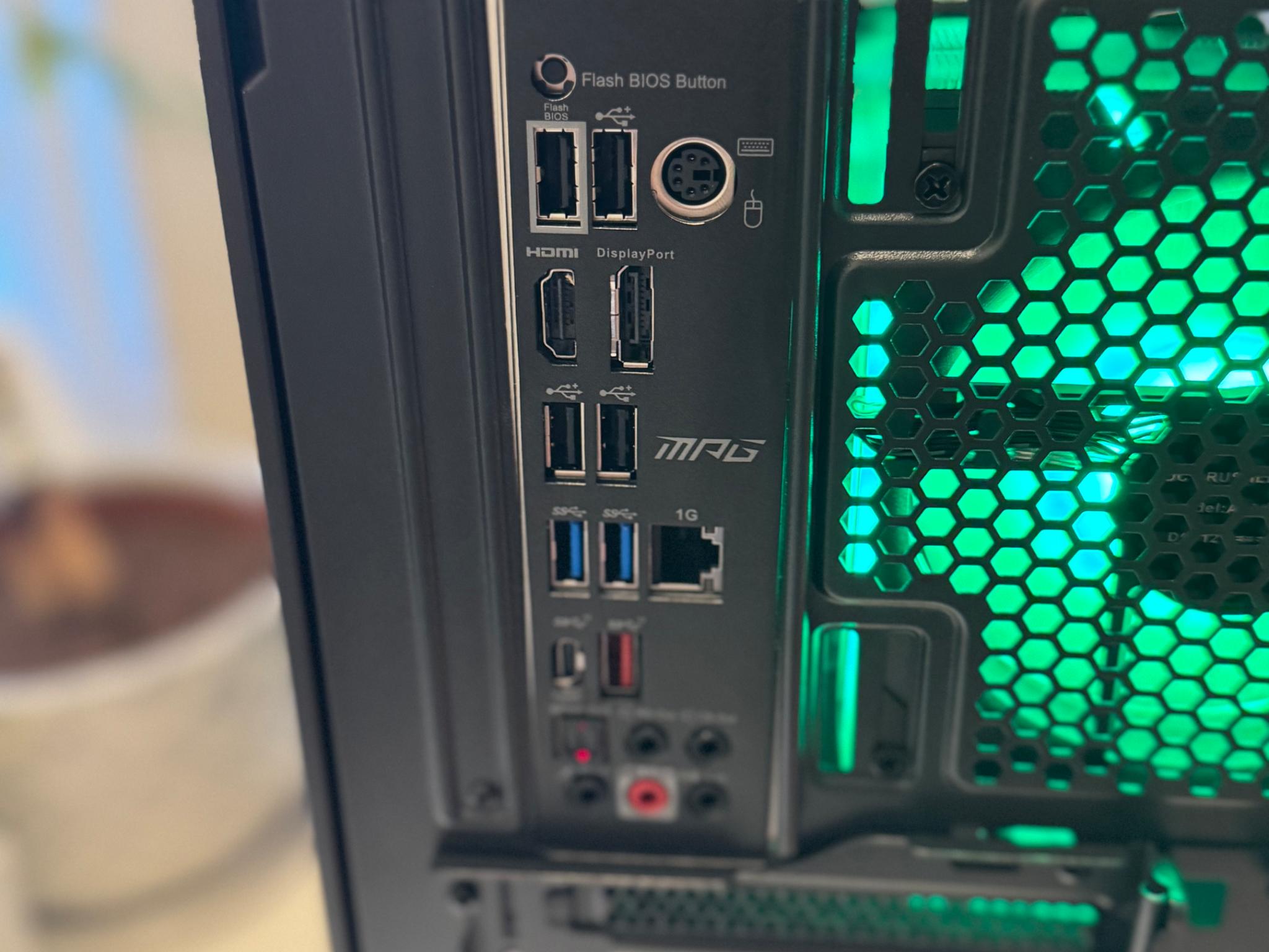 (New) Gaming PC (RTX 3070 + Ryzen 7 5700x)