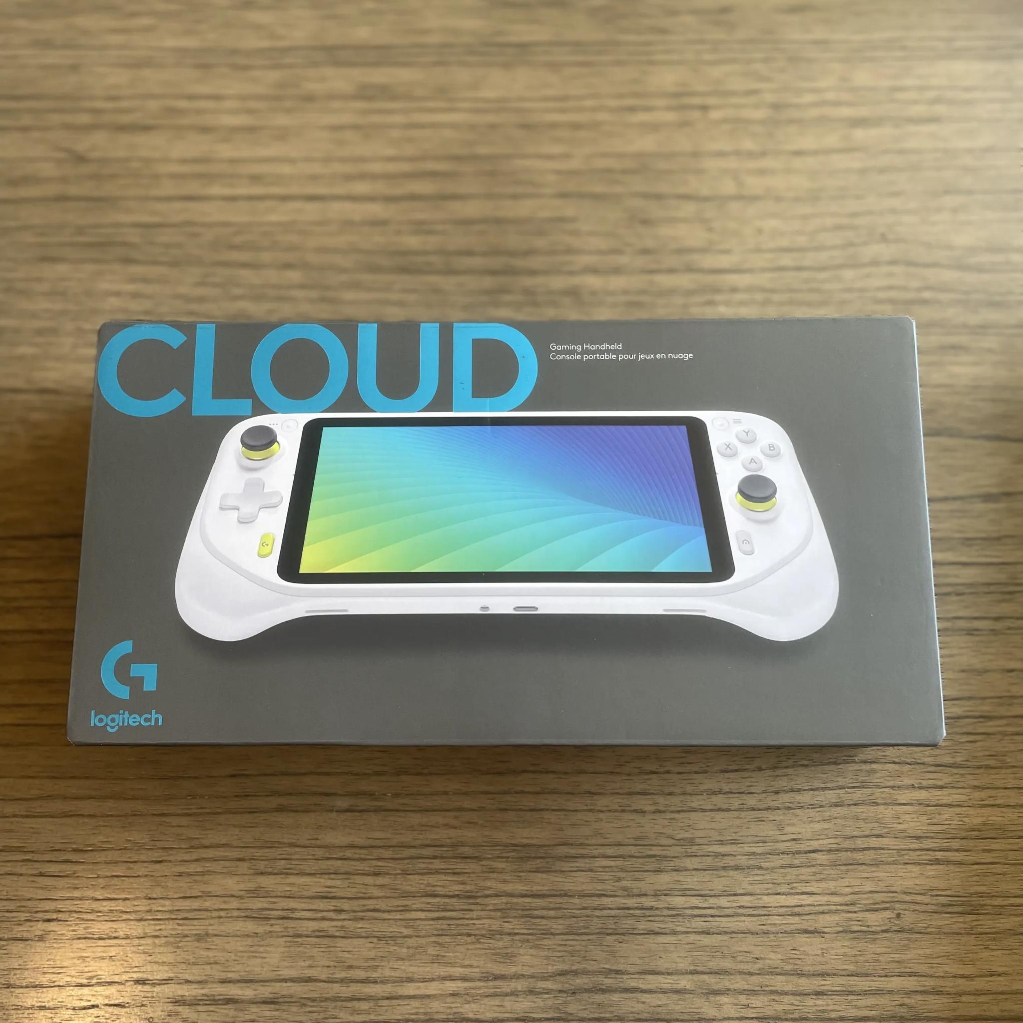 Logitech G CLOUD Handheld Portable Gaming Console 1080P 7-Inch Touchscreen