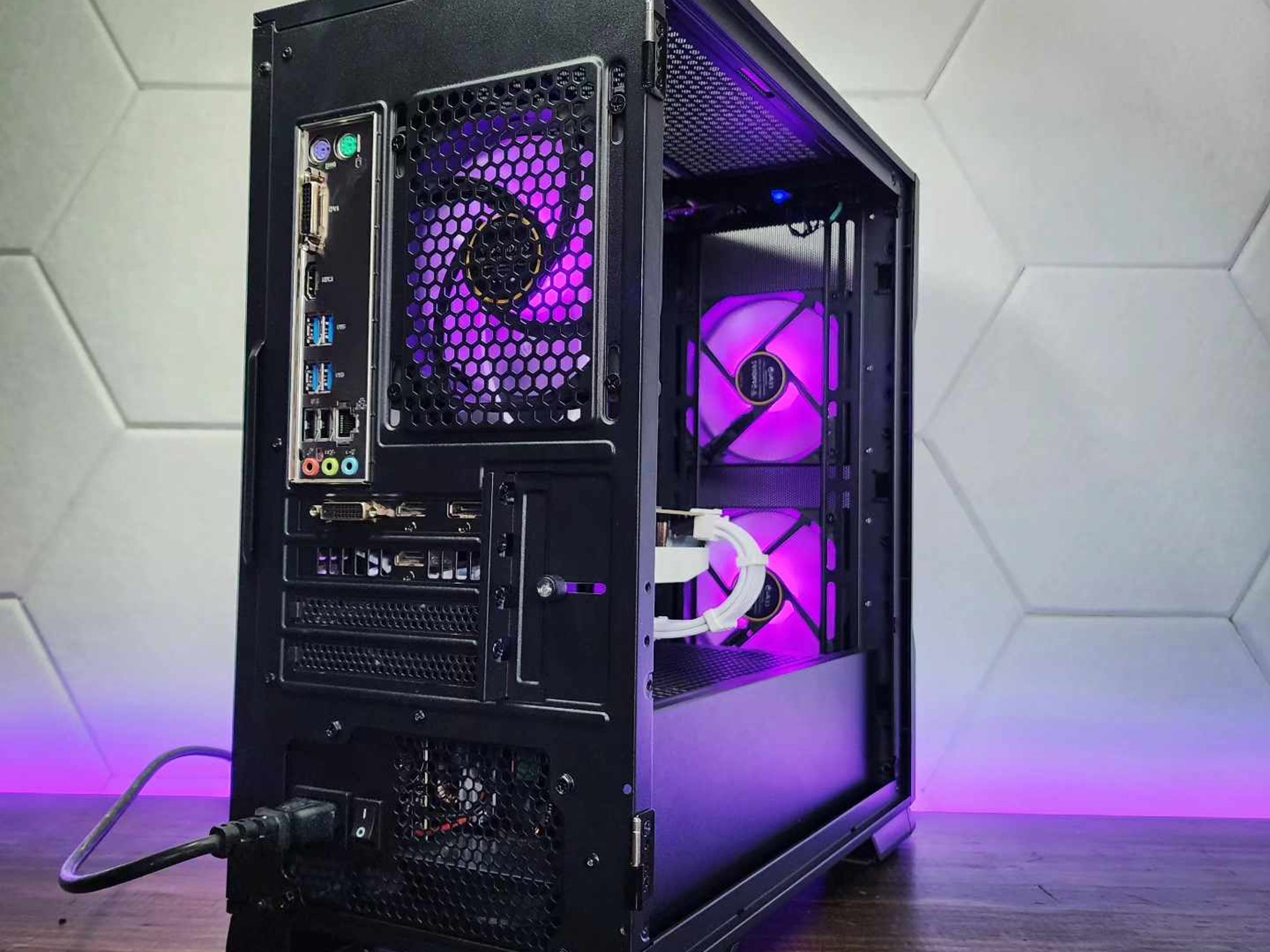 💜🤍💜 GTX 1660 Ti // Ryzen 5 1600AF // 16GB 3600MHz // 1TB SSD