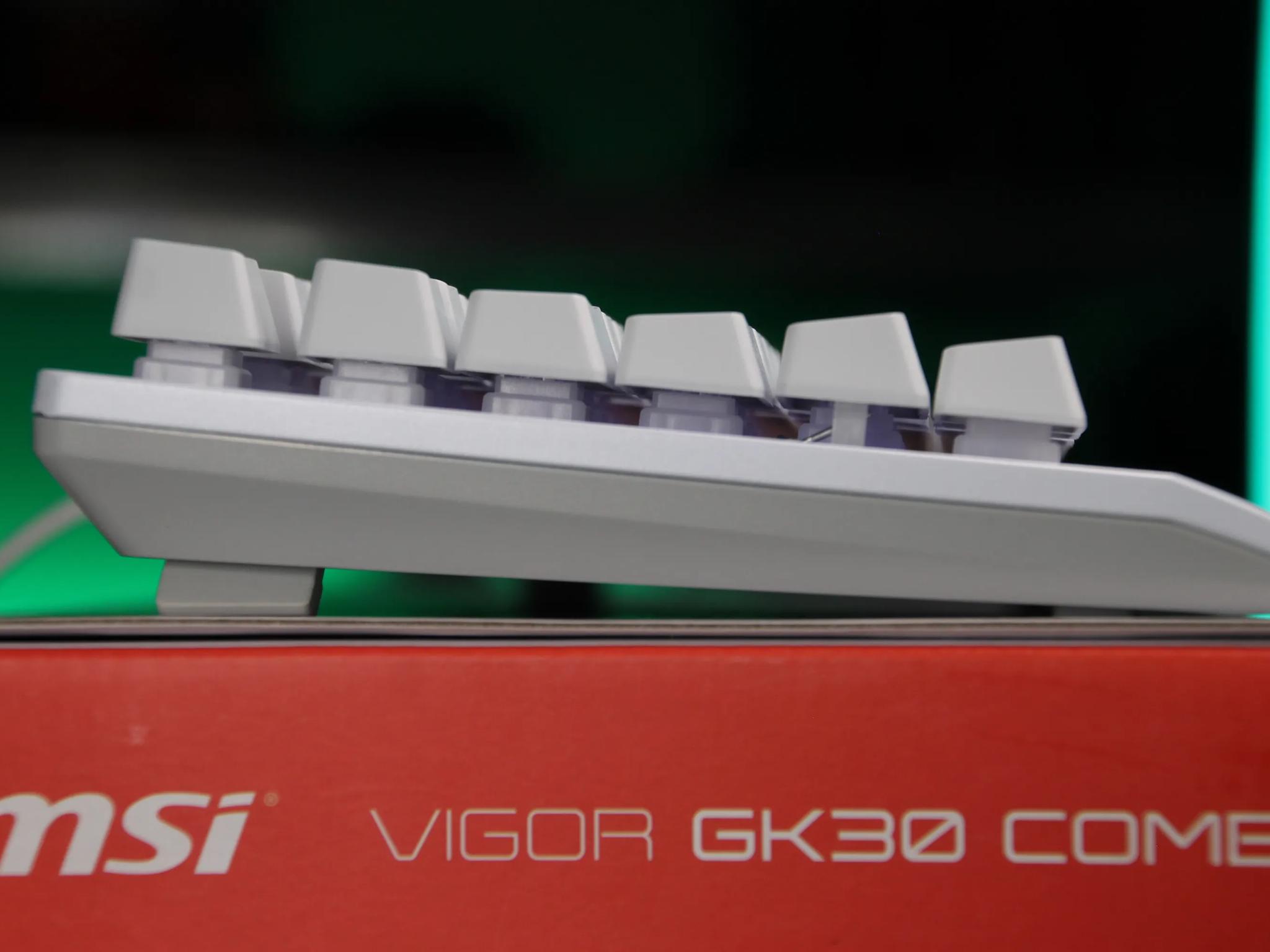 Beginner Peripheral Bundle // MSI Vigor GK30 Keyboard & MSI Clutch GM11 Mouse Combo