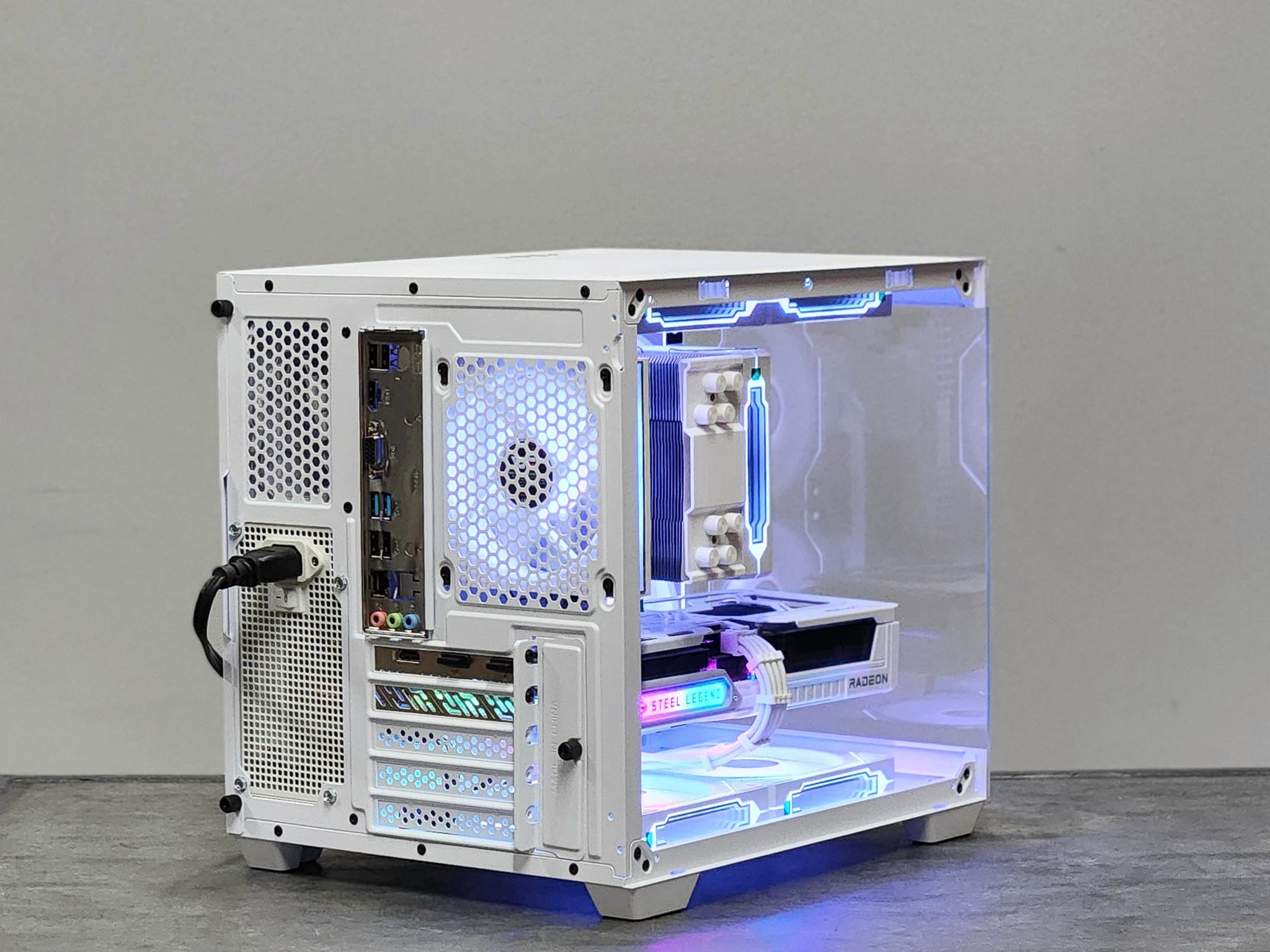 ALL WHITE Custom Gaming PC | Ryzen 5 5500 | RX 9060 XT 8GB | 16GB DDR4 | 1TB SSD | Win 11 Pro
