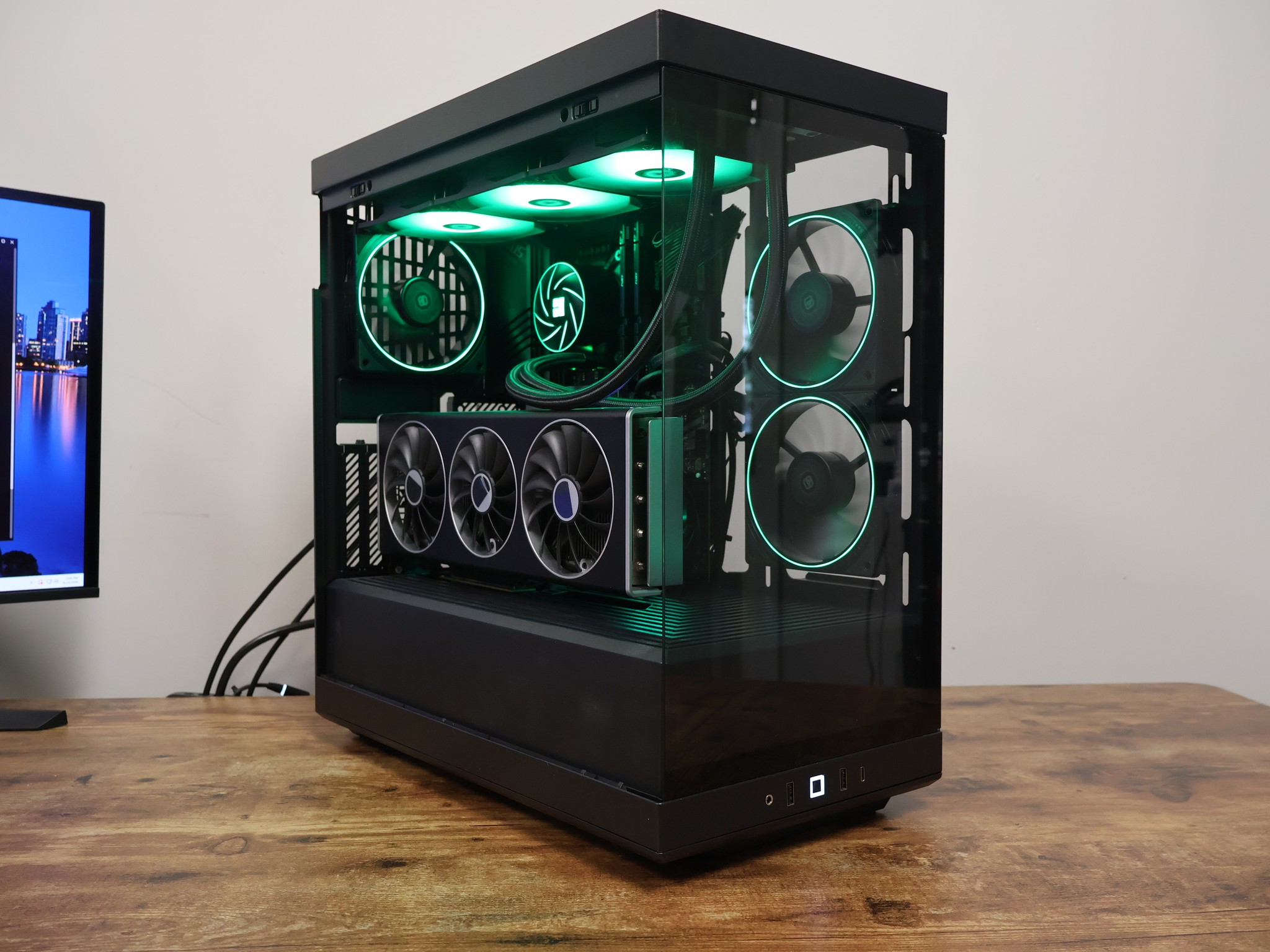 RX 7800 XT Gaming PC – Intel i7-13700K | 16GB DDR5 | 1TB M.2 | 1440p Gaming