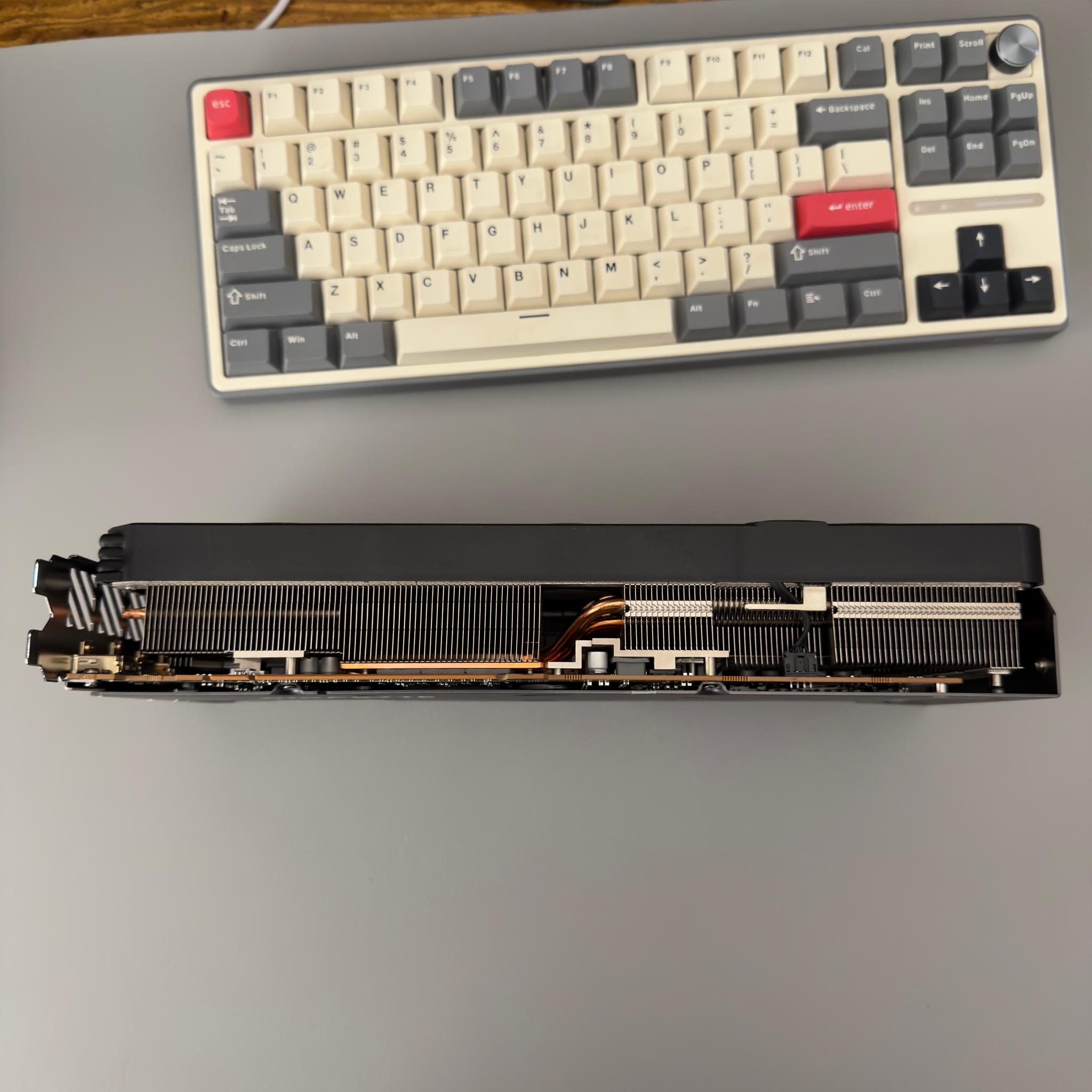 7800 XT GPU