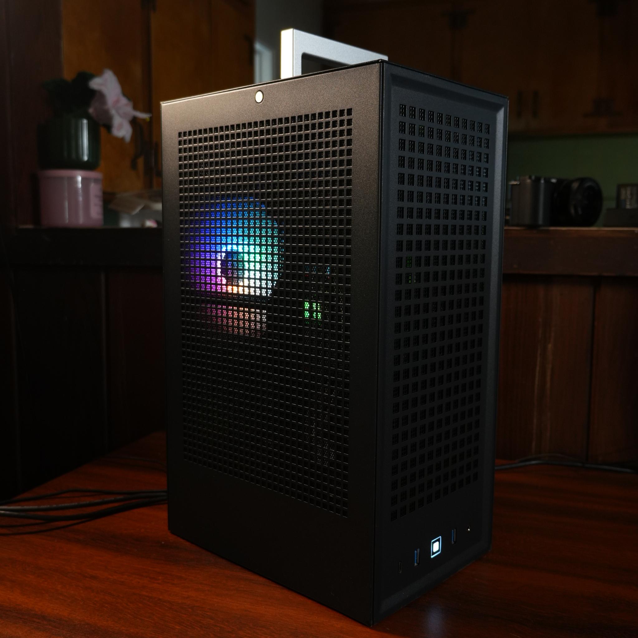 Looming Tower II | RYZEN 5 5600X | RTX 5060 TI 8G | 32GB DDR4 | 1TB NVME | WINDOWS 11 PRO + WIFI.BT