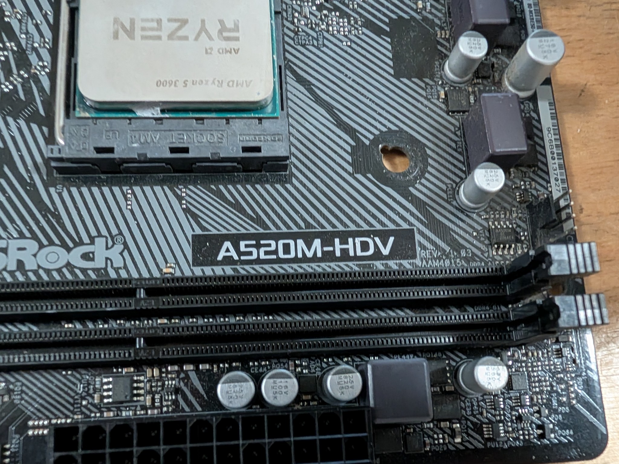 *PARTS* AsRock A520 + Ryzen 5 3600