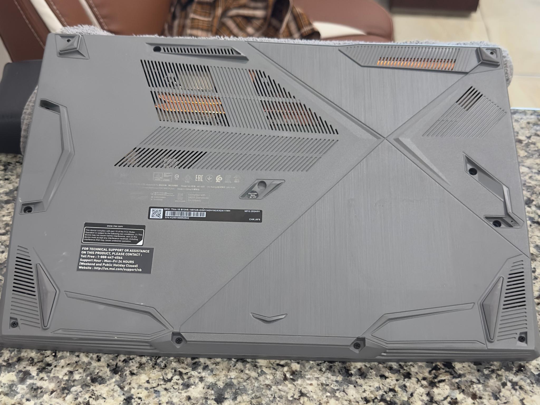 THIN 15 B13VE RTX 4050