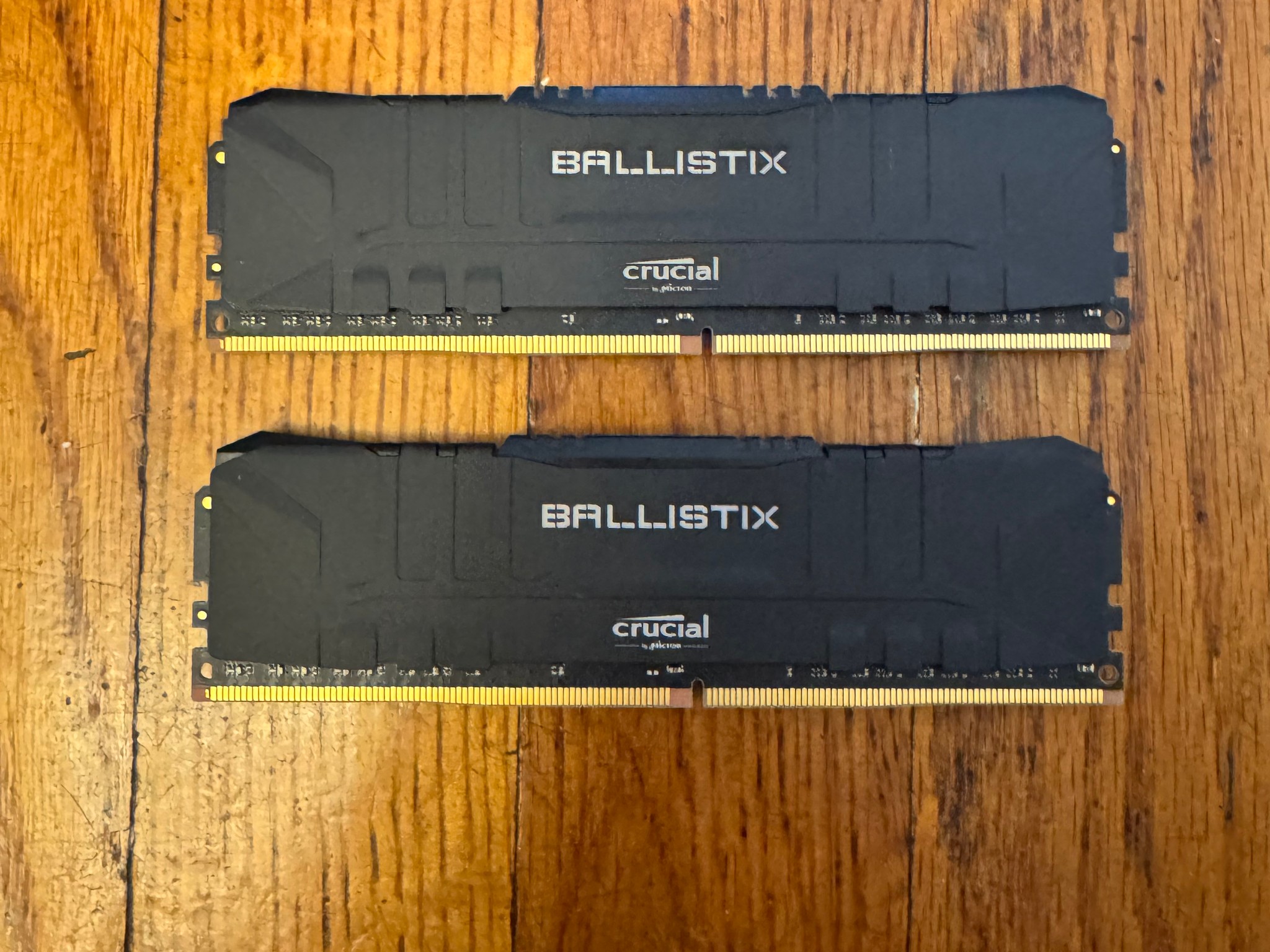 BUNDLE Asus TUF GAMING B550-PLUS | AMD Ryzen 5 5600x | Crucial Ballistix 16GB (2 x 8GB) DDR4 3200MHz