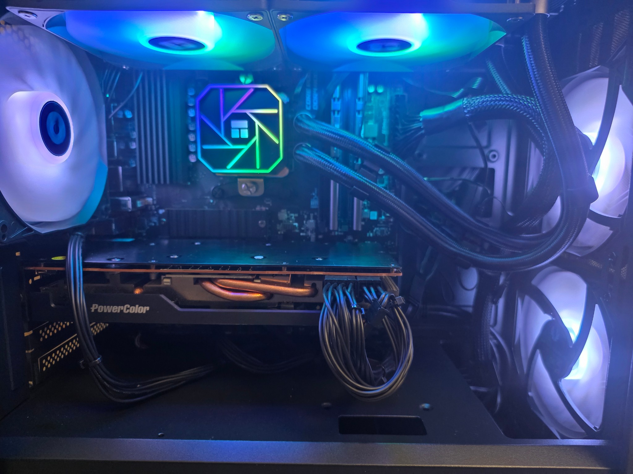 🎄RX 6700 XT GAMING PC 1440P READY WITH 2TB NVMe - BUILT-IN WiFi & RGB 🎄