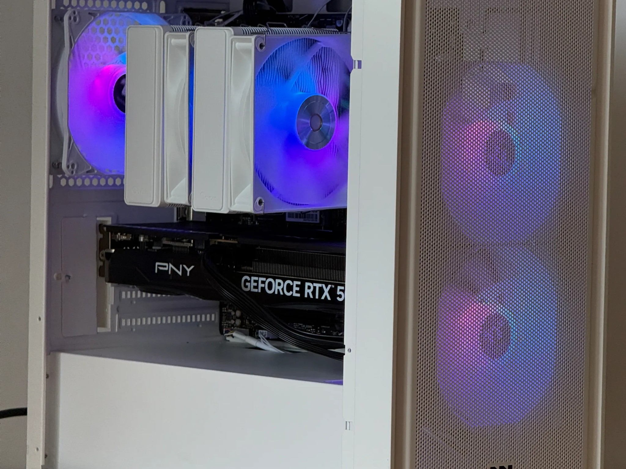 Ryzen 5 7600X3D RTX 5070 Gaming PC