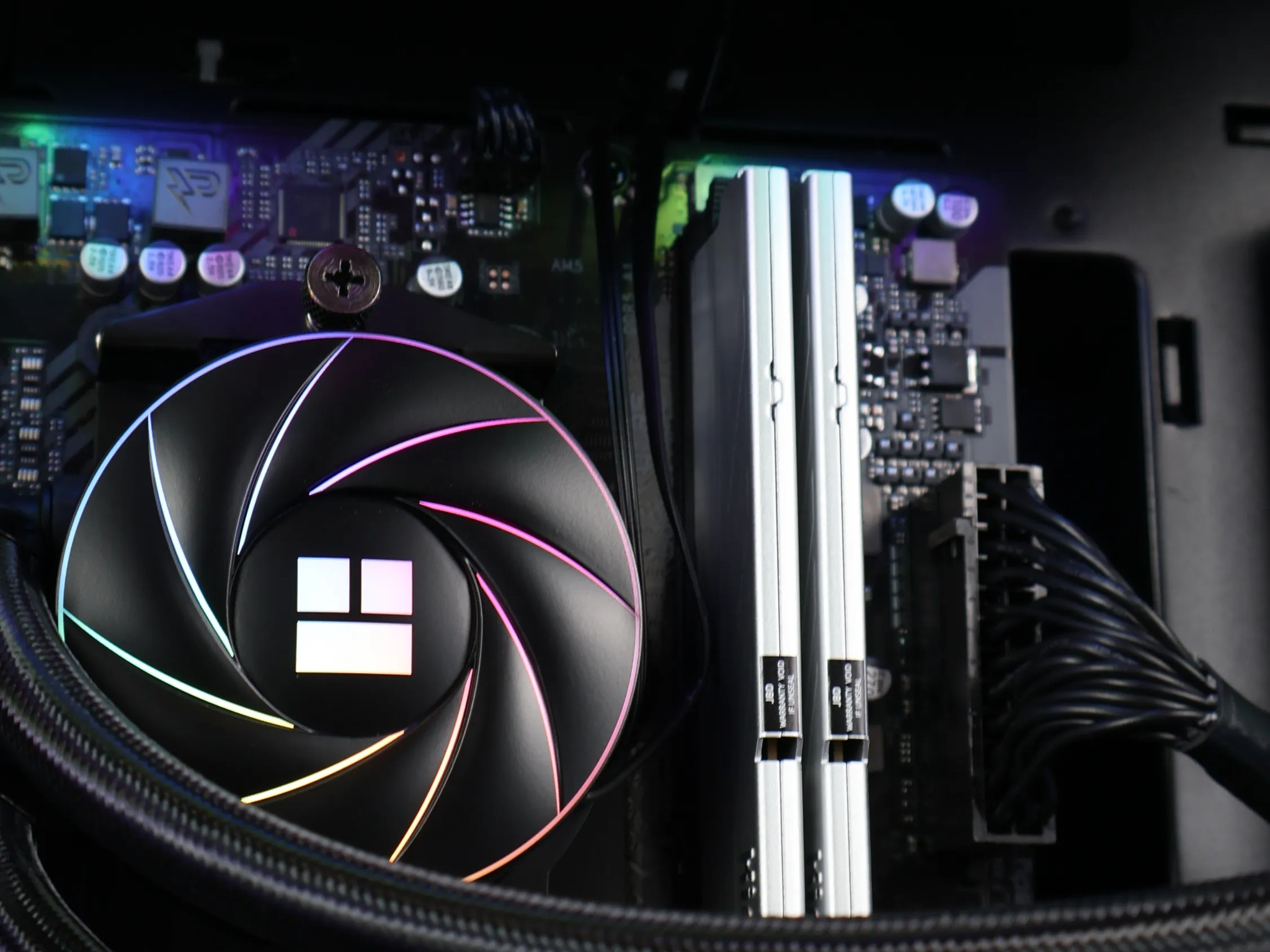 SALE ⚫ Ryzen 5 7600X/RTX 5060 8 GB Gaming/Streaming PC ⚫