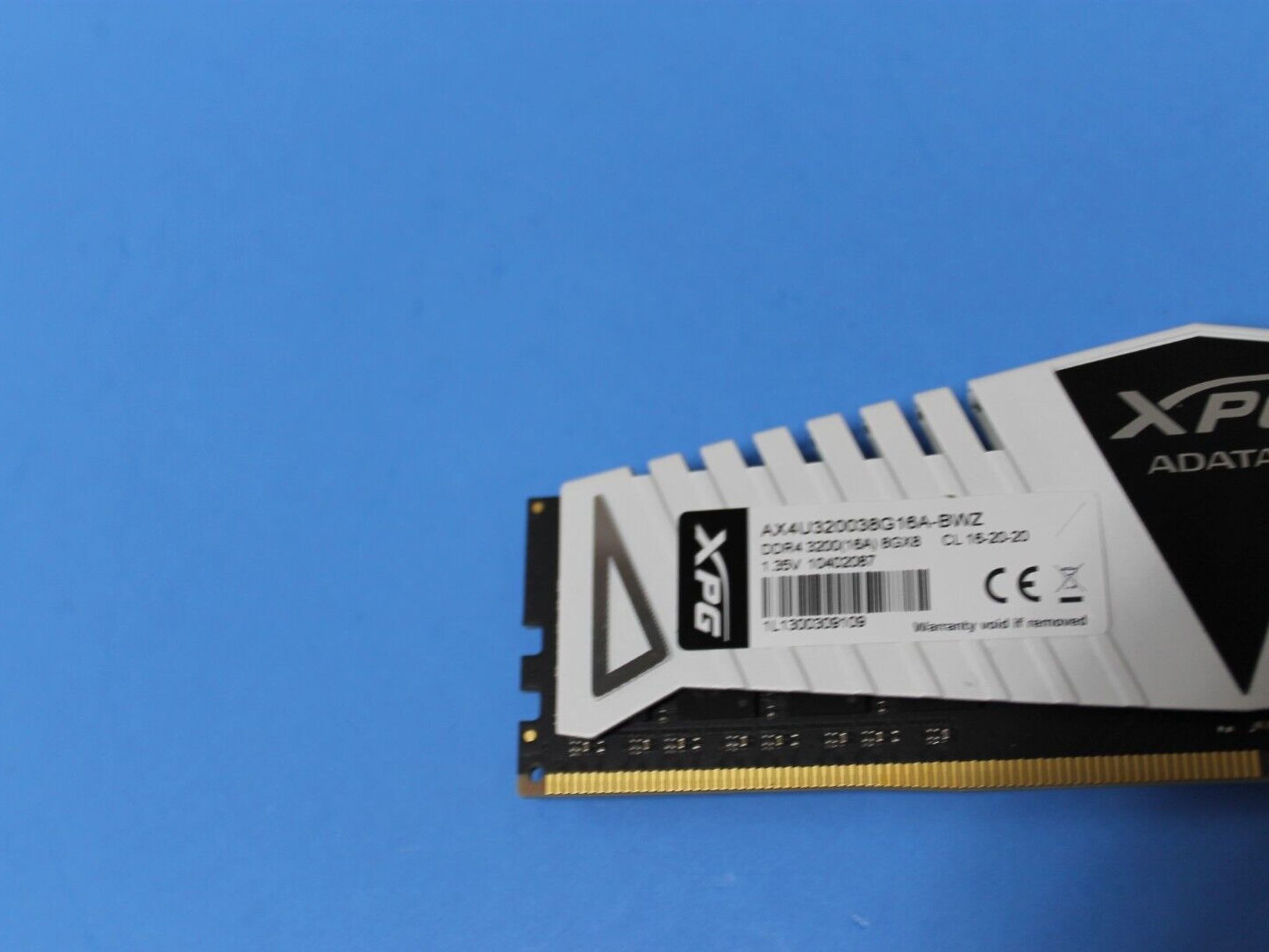 ADATA XPG 8GB (1 x 8GB) DDR4 3200 MHz Desktop Ram WHITE AX4U320038G16A-BWZ