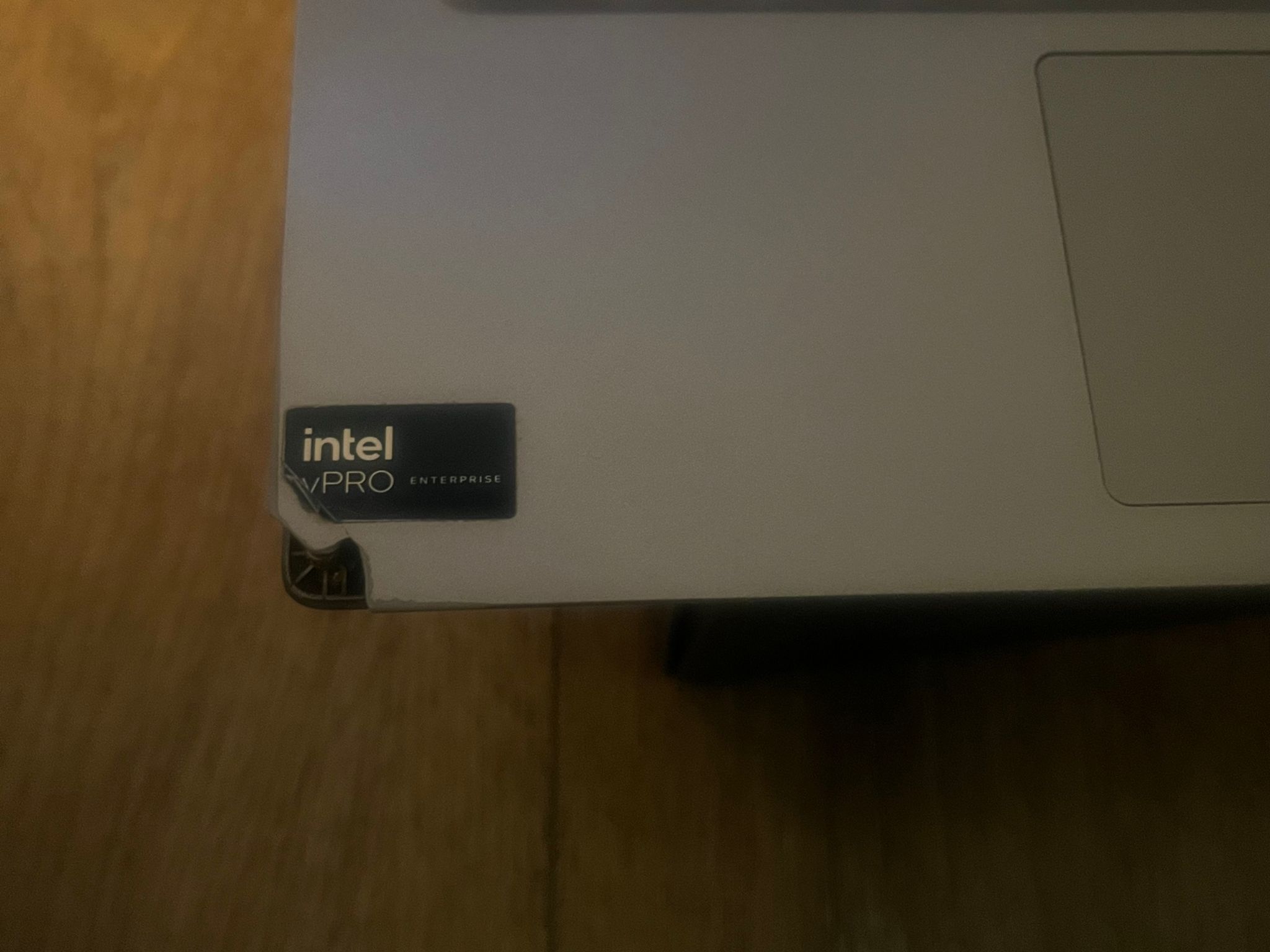 Dell Precision 3490 Intel Core Ultra 7 165H vPro Barebones No Ram/SSD