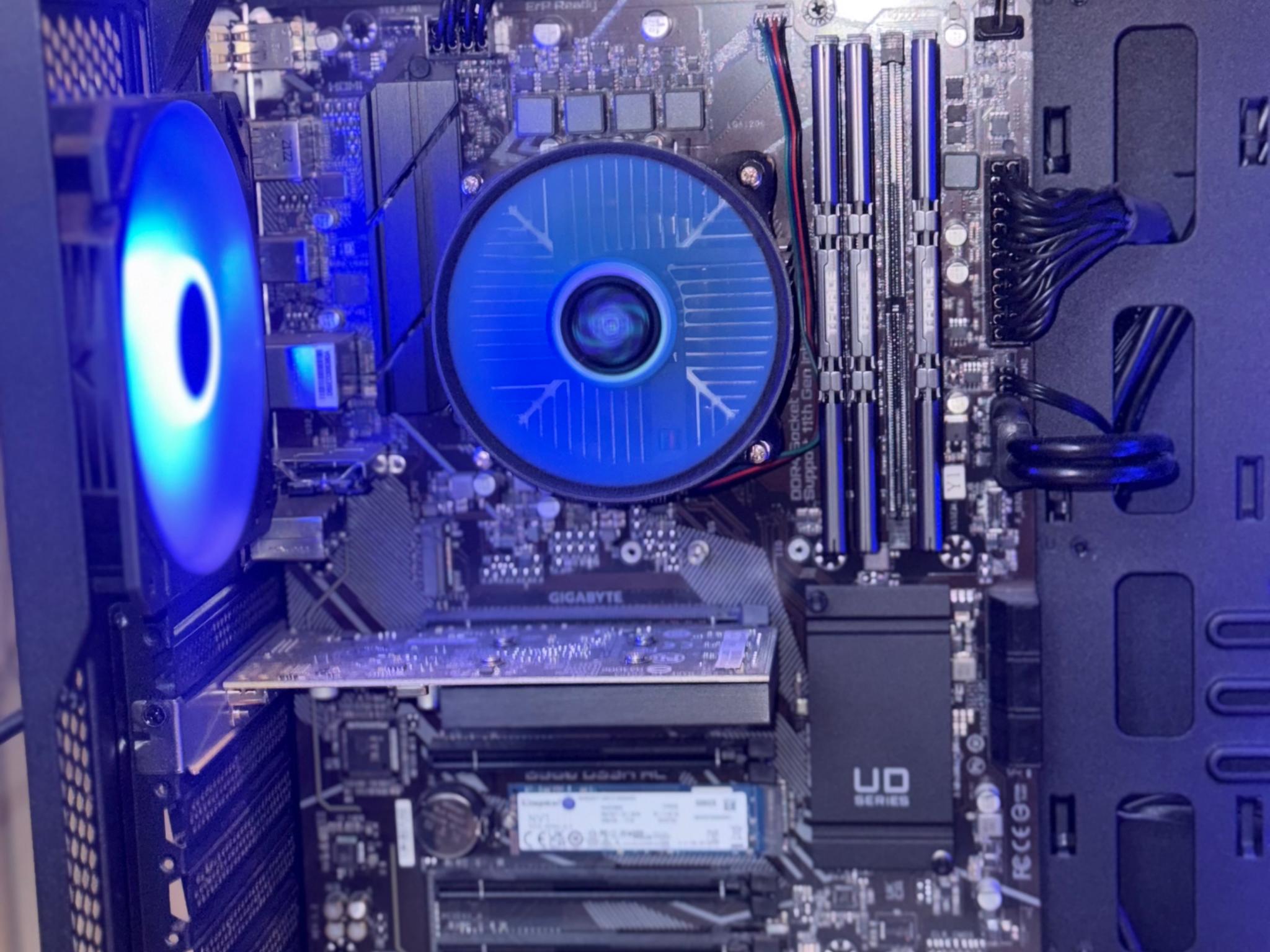 iBUYPOWER GAMING PC - Intel Core i5-11400F, 24GB RAM, GeForce GT 1030, 465GB SSD, RGB Mid Tower