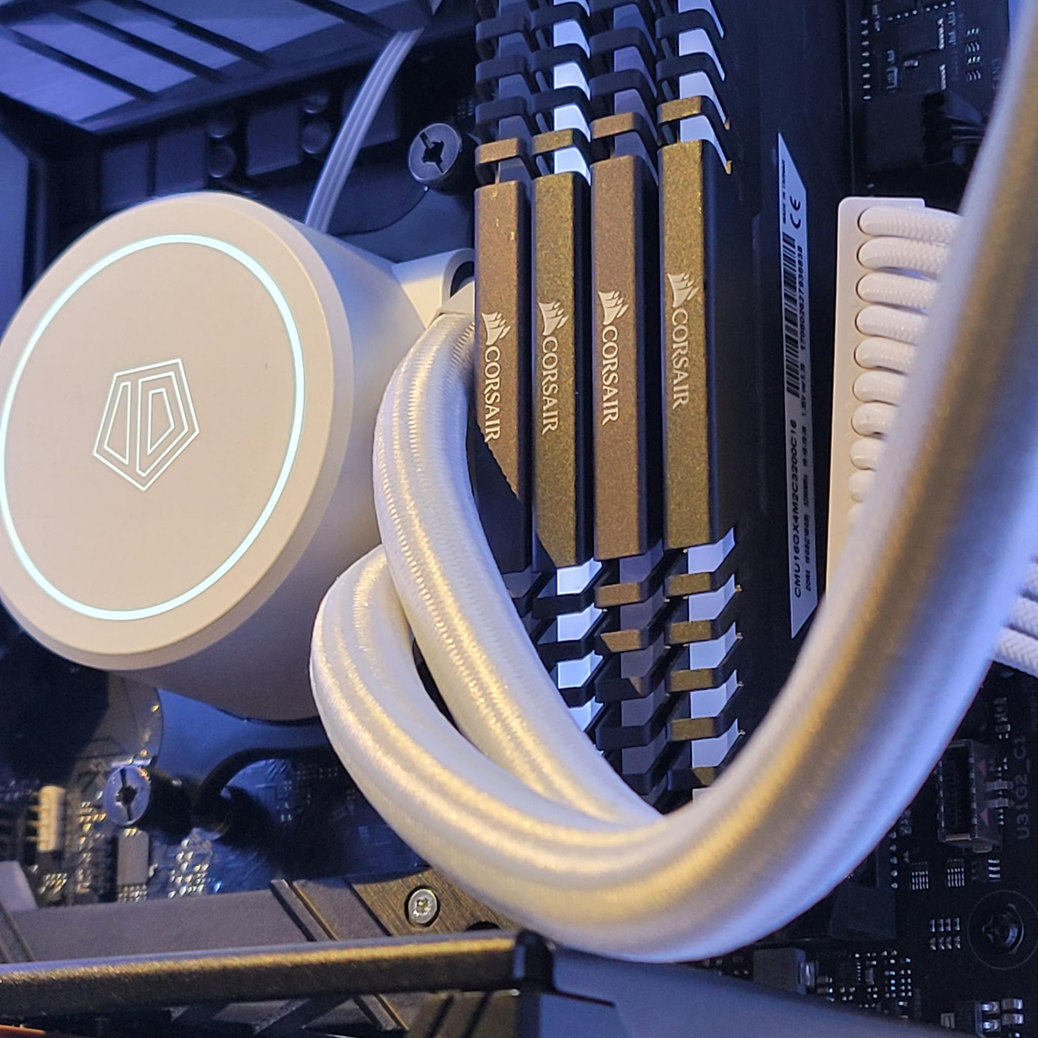 Black Gaming PC| Ryzen 5 5600X | RTX 3070 | 32GB DDR4 | 1440p