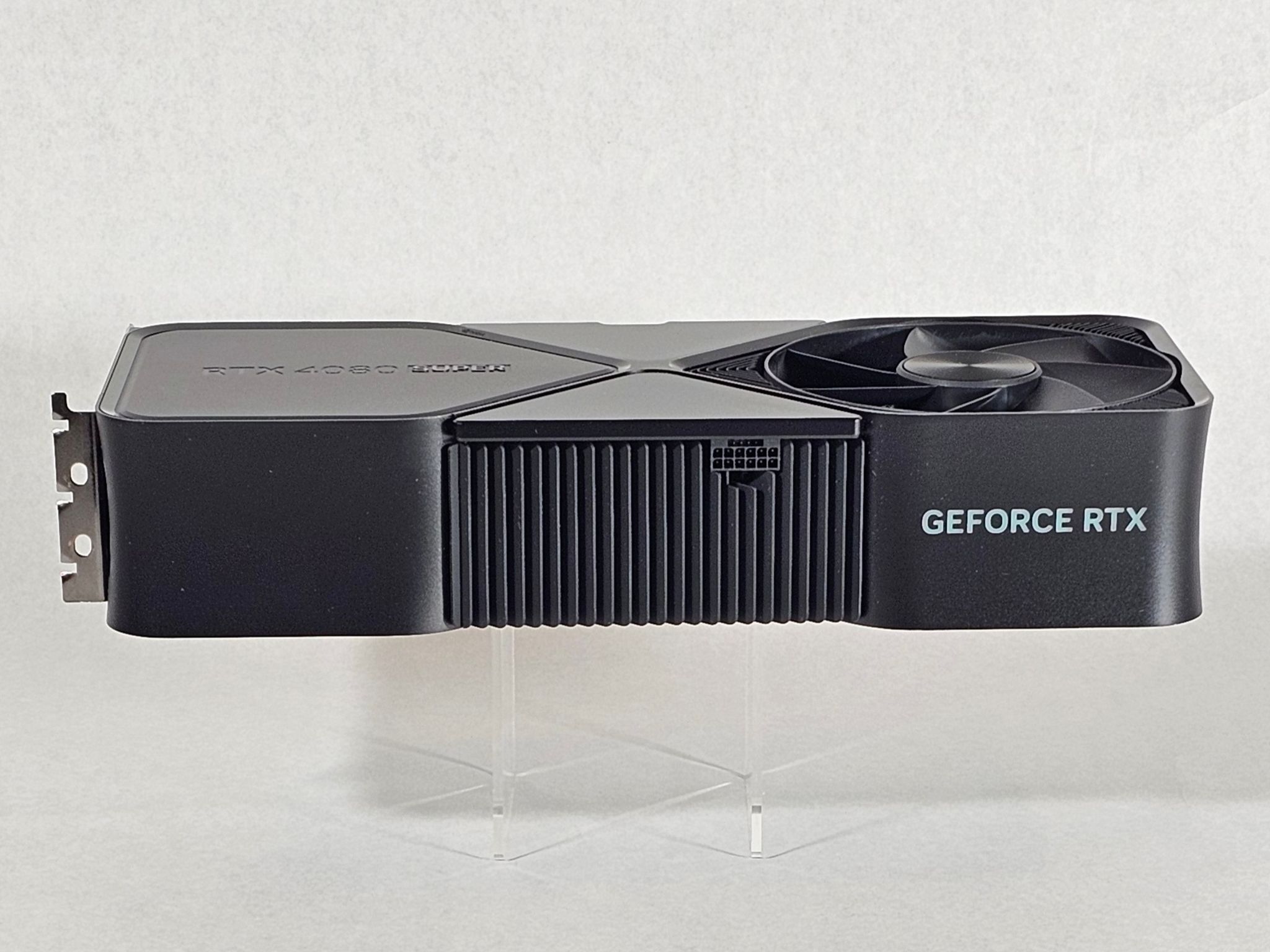 RTX 4080 Super Founders Edition 16GB