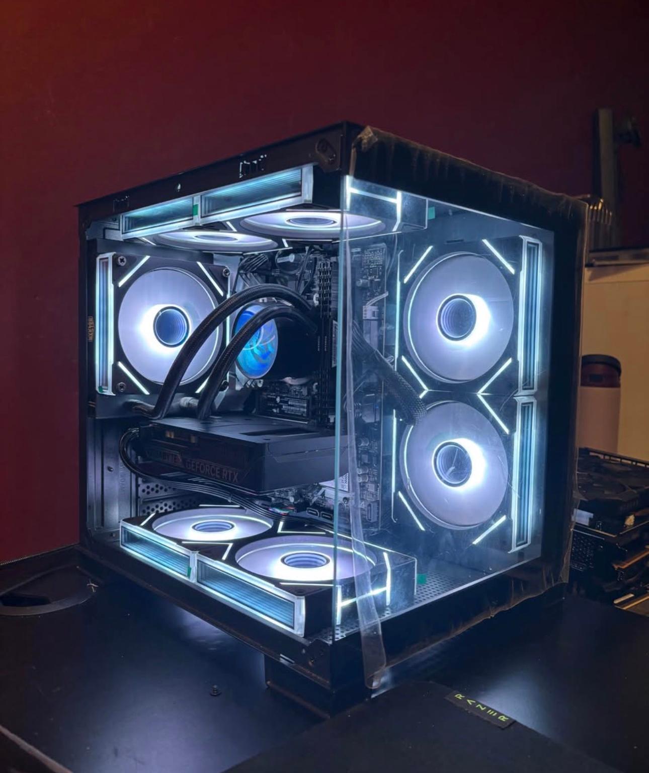 GeForce RTX 5060 Custom Gaming PC - Core i5-14400F
