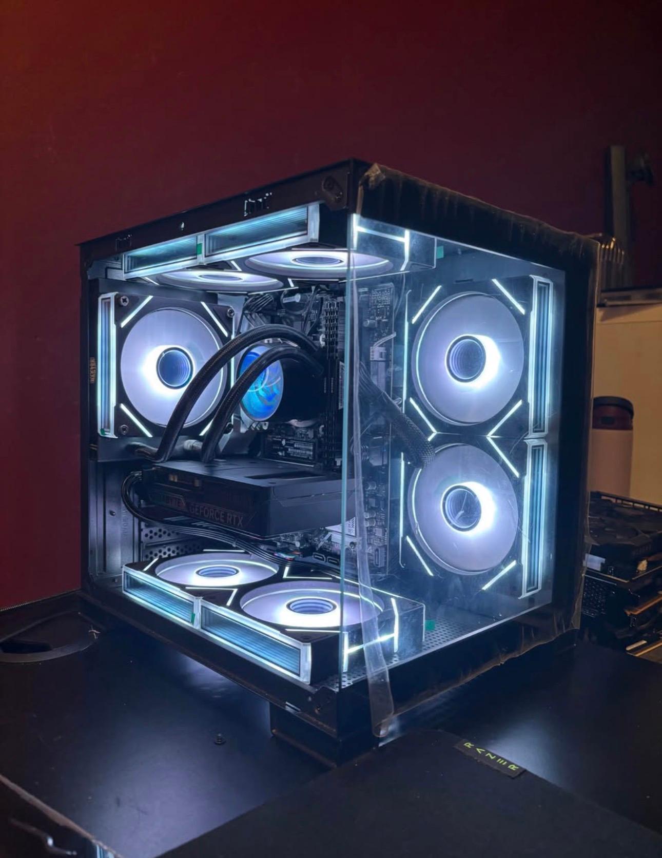 GeForce RTX 5060 Custom Gaming PC - Core i5-14400F