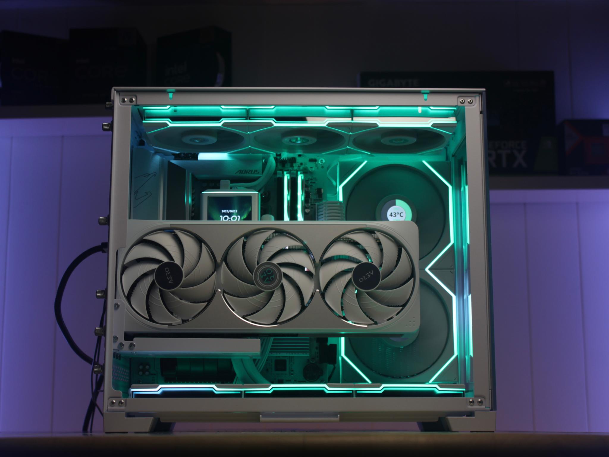 Northern Aurora | RTX 5070 Ti | Ryzen 7 9800X3D