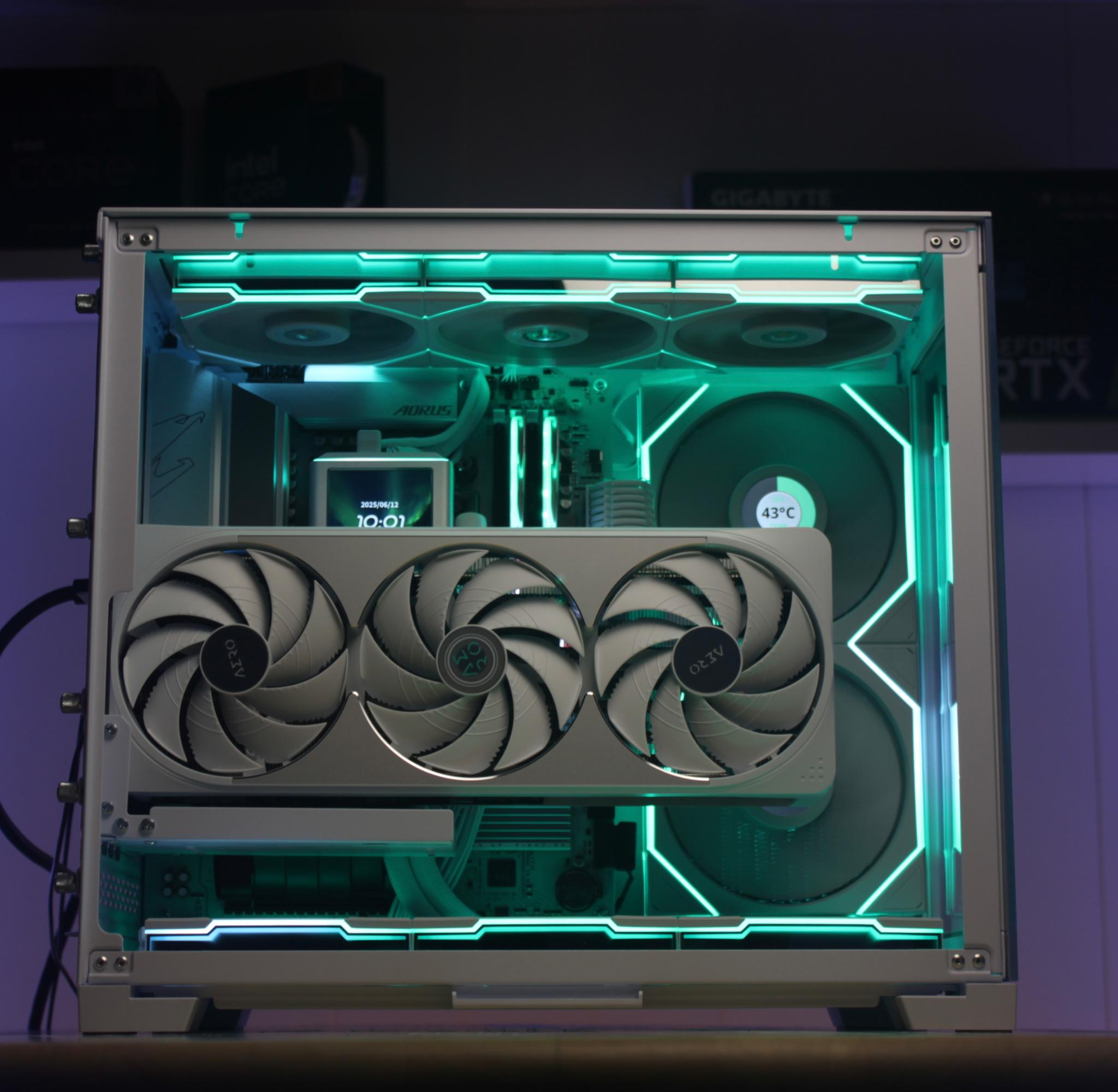 Northern Aurora | RTX 5070 Ti | Ryzen 7 9800X3D