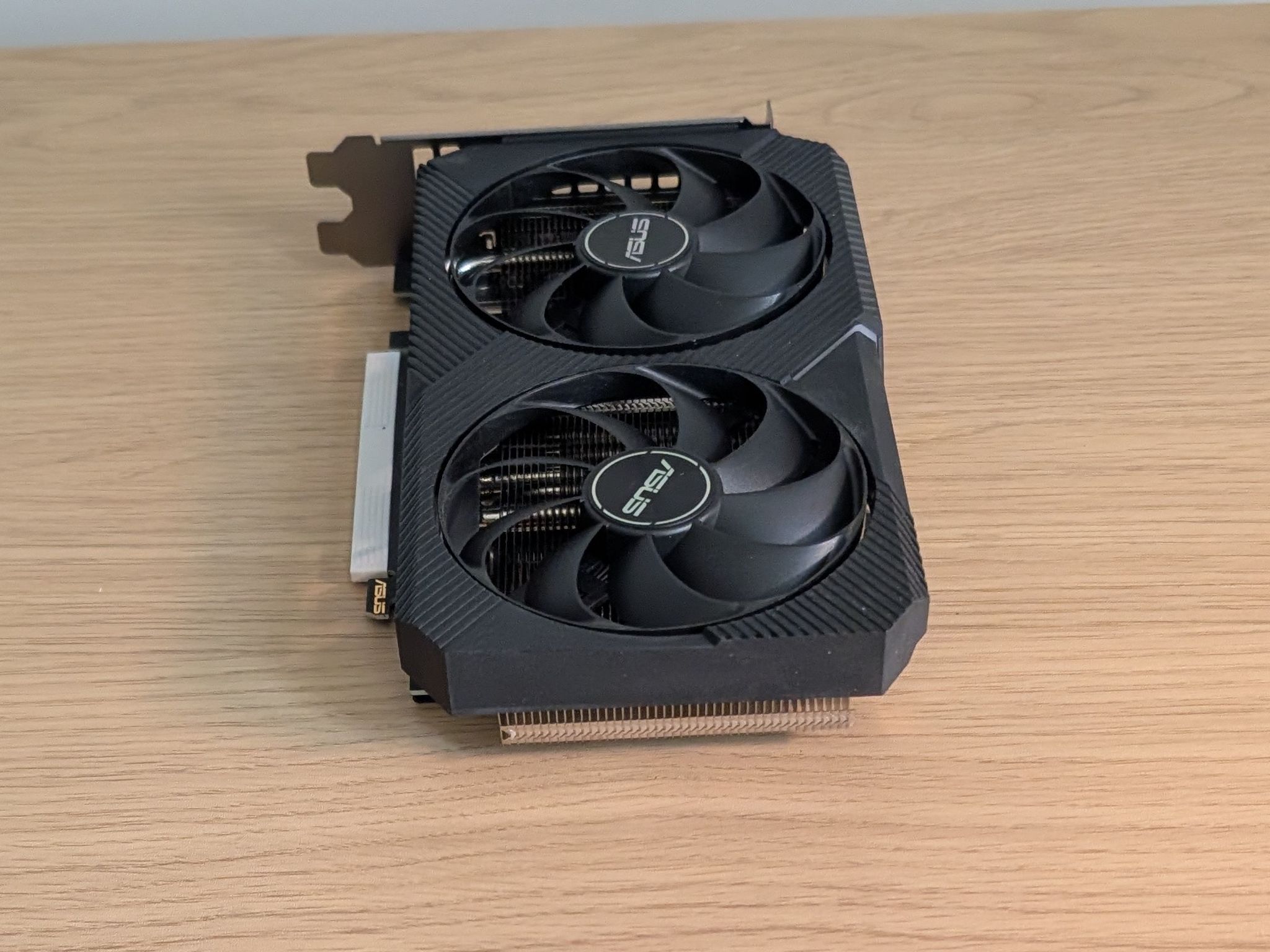 ASUS Dual GeForce RTX 3060 Ti Mini OC Edition