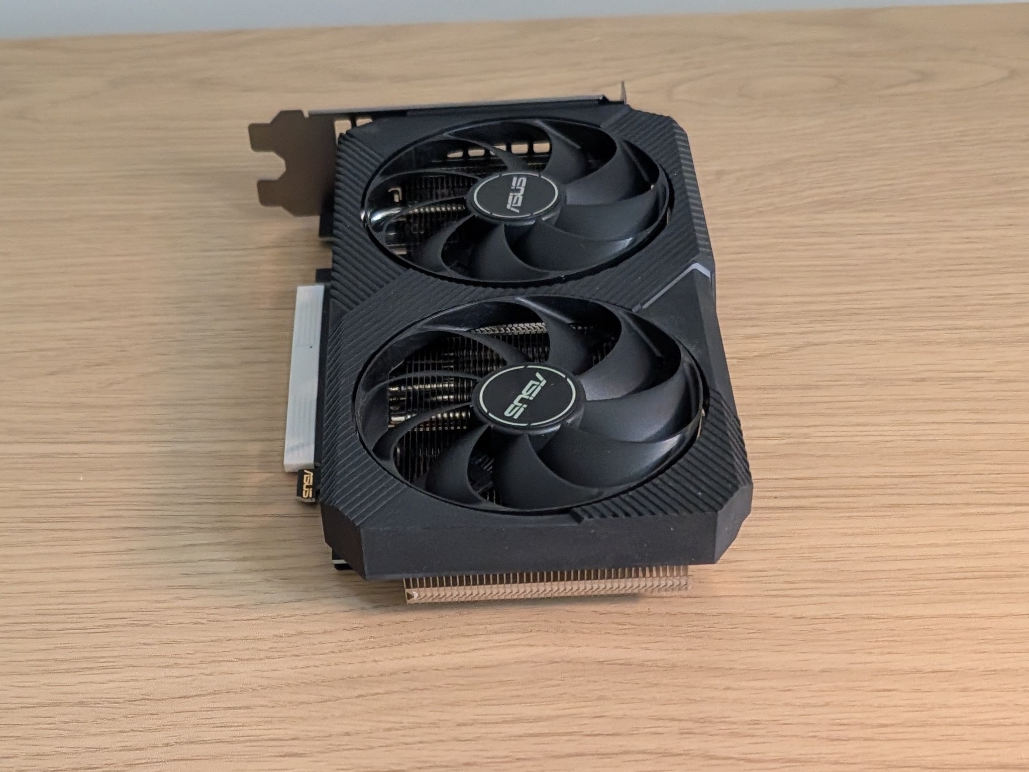ASUS Dual GeForce RTX 3060 Ti Mini OC Edition