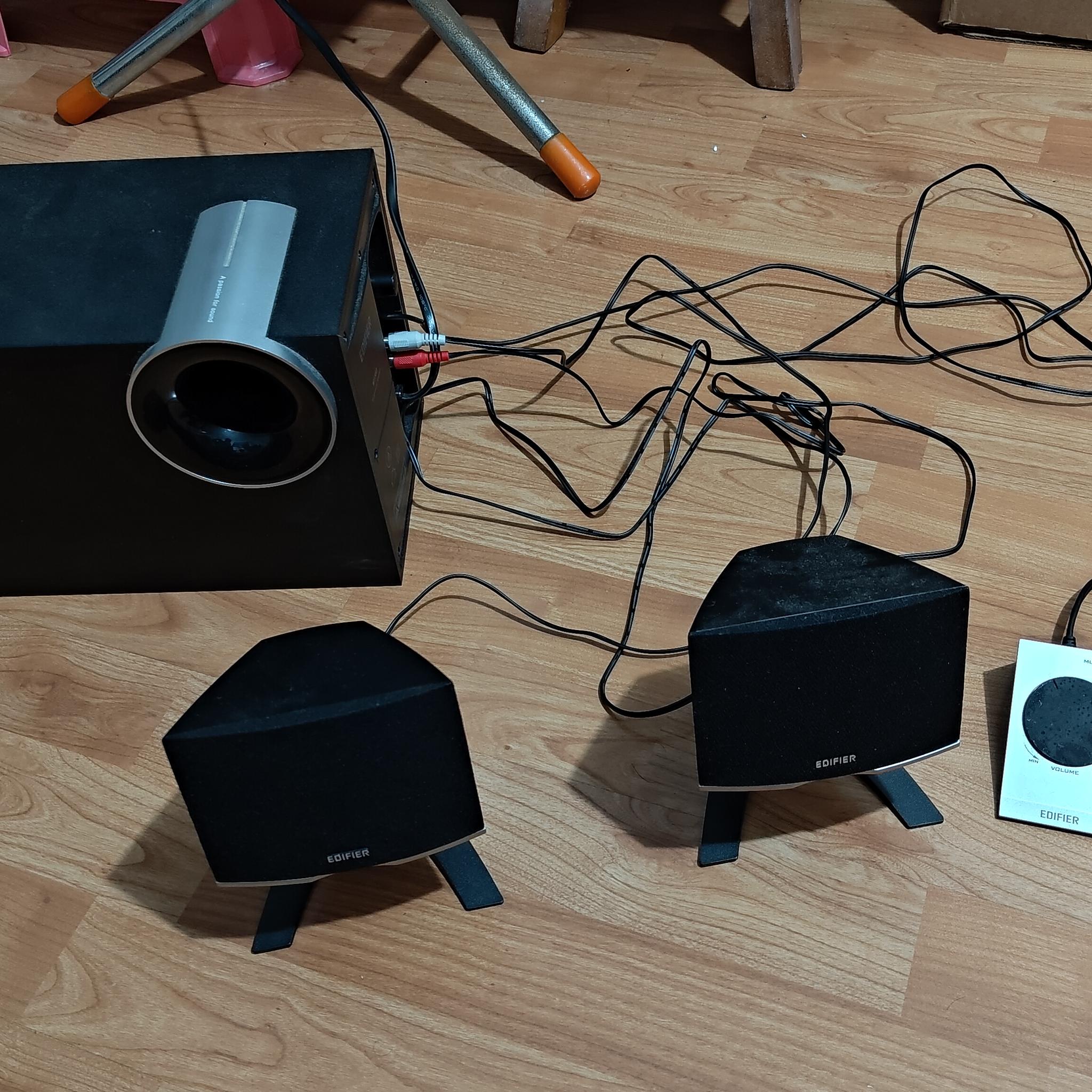 Edifier M1380 Black 2.1 28W Multimedia Speaker System