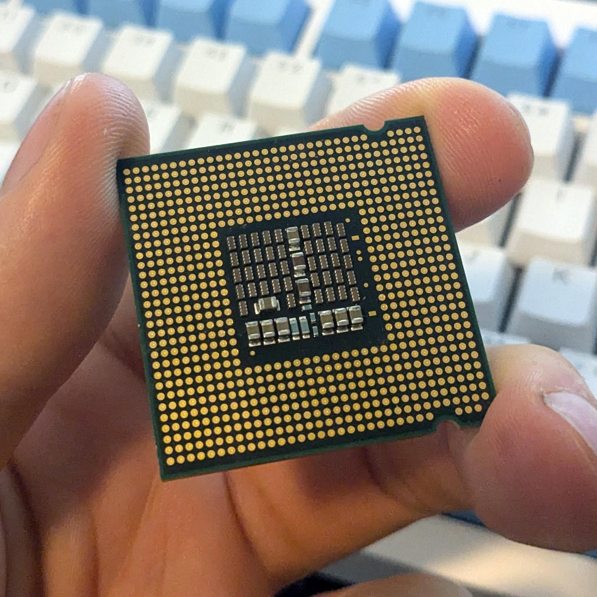 Intel Xeon x3210 4-Core 2.13ghz 8mb Cache LGA775 Budget Workstation/Server/Router/Firewall CPU