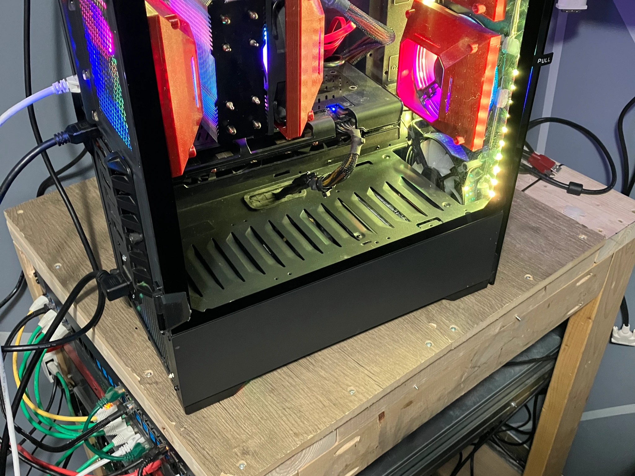 i5-9400f | RX 5500 XT | 16 GB Ram | 512 GB NVMe | 2 x 1 TB Game HDD | 700W PSU | Win 11 Pro