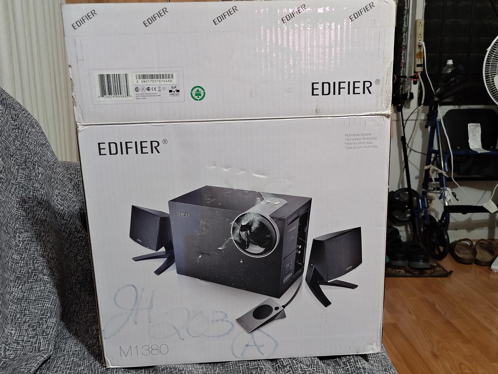 Edifier M1380 Black 2.1 28W Multimedia Speaker System