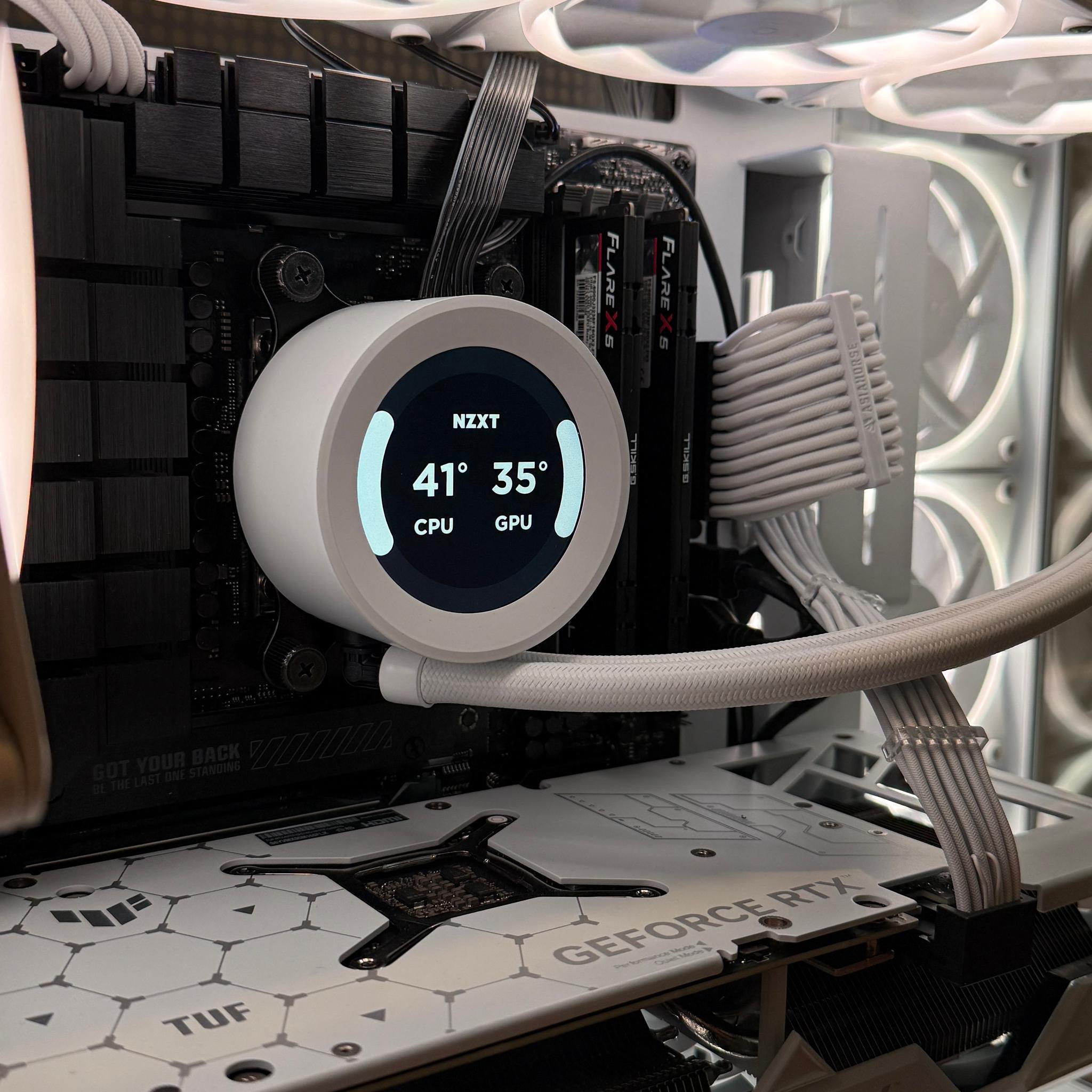 Like-New Ryzen 7 7800X3D + RTX 4070Ti Super Gaming PC