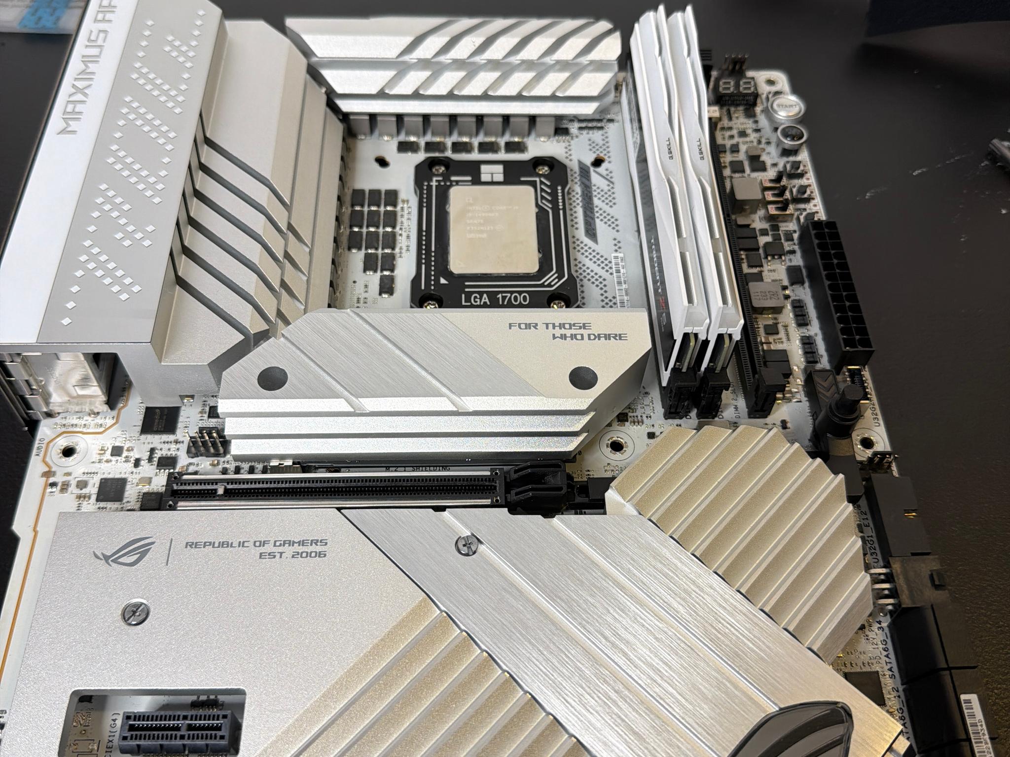 Z790 Apex | i9-14900KS just board and CPU