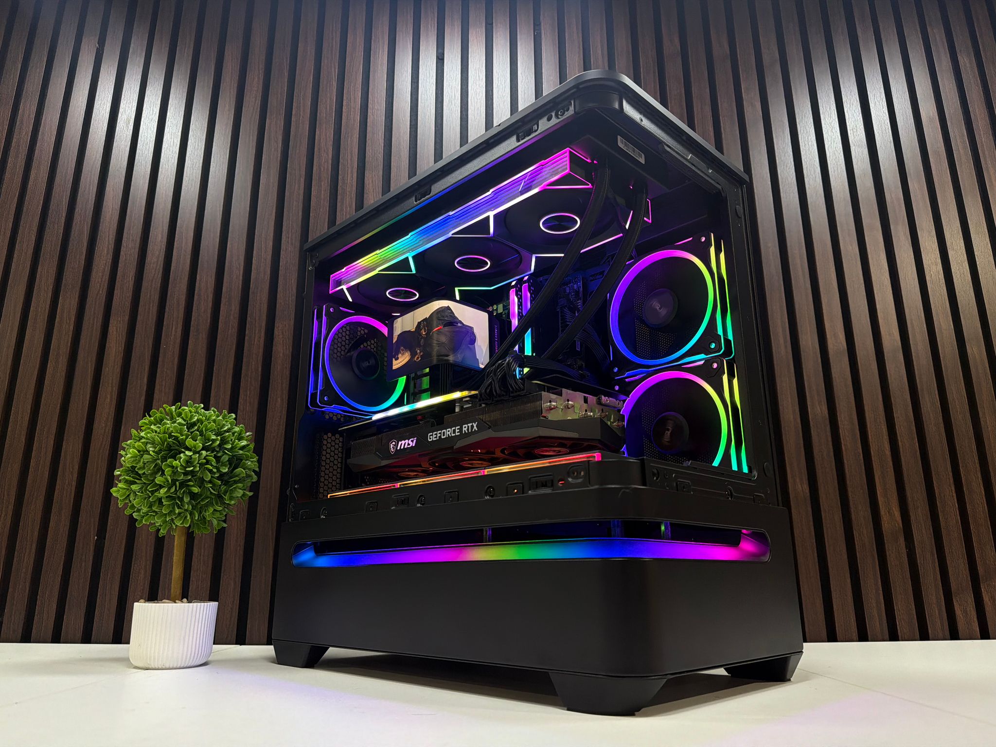 RTX 3080 Ti | Ryzen 7 5800XT | 32GB RAM | 2TB NVMe SSD | 850W PSU