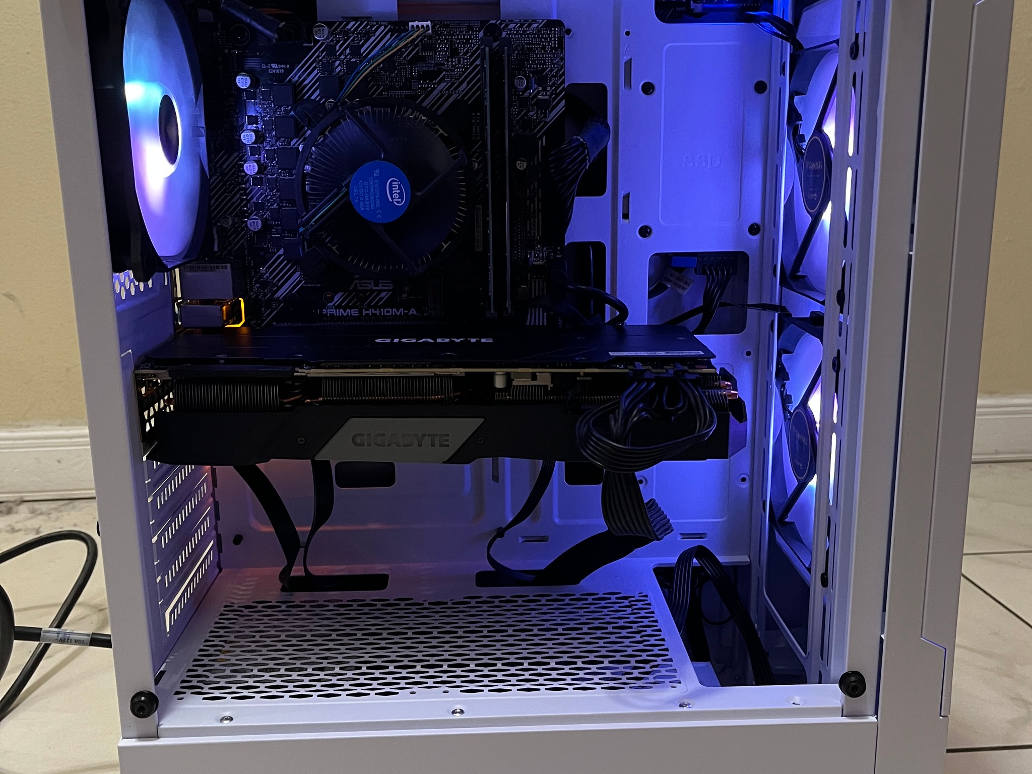 🟠🔥NVIDIA RTX 2070 Super, Intel i5-10400, 16GB RAM, 500 GB SSD, High Performance RGB Gaming PC 🖥️