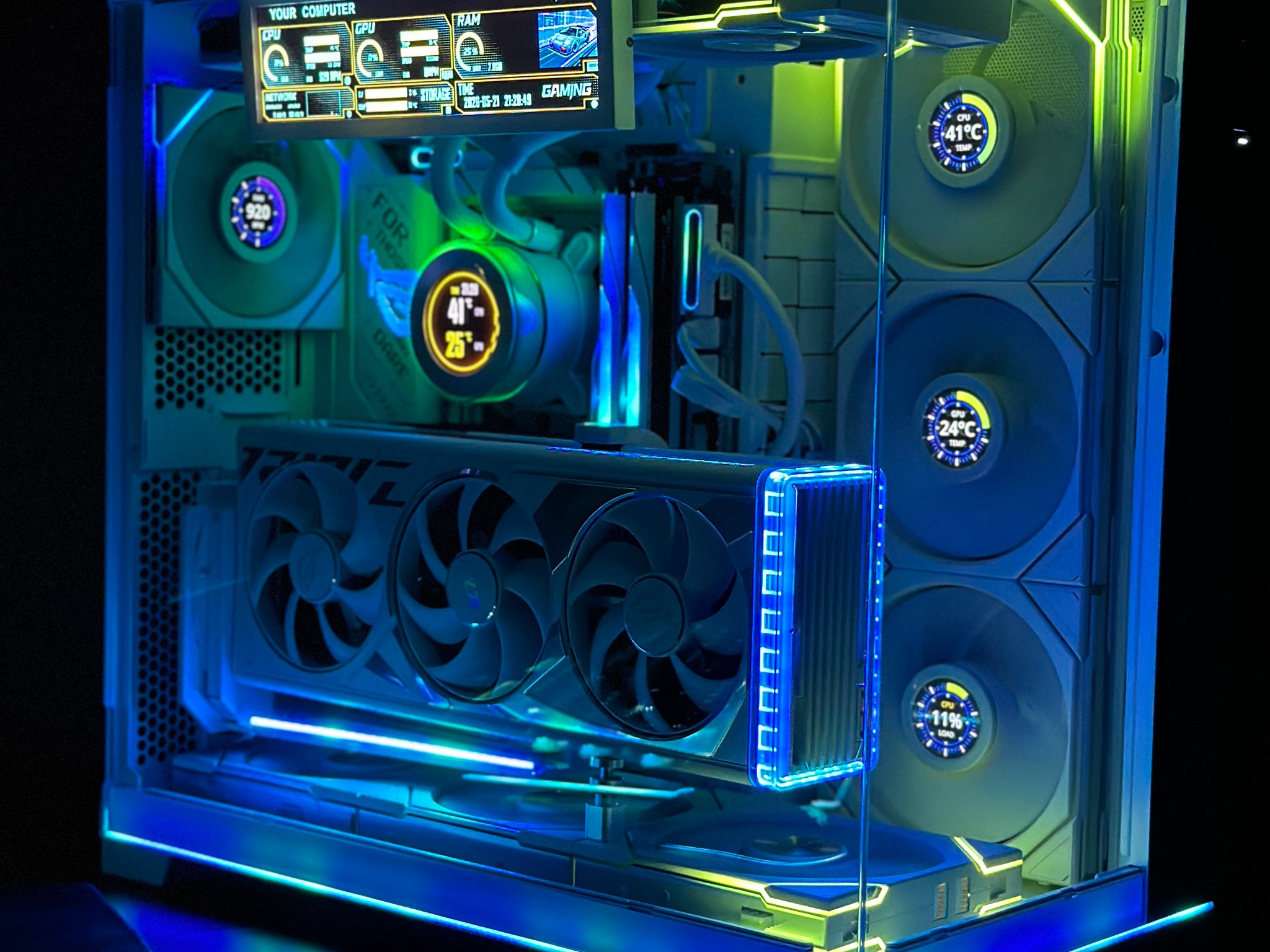 RTX 4090 Ryzen 9800X3D 64GB DDR5 4TB SSD Liquid Cooled White Build