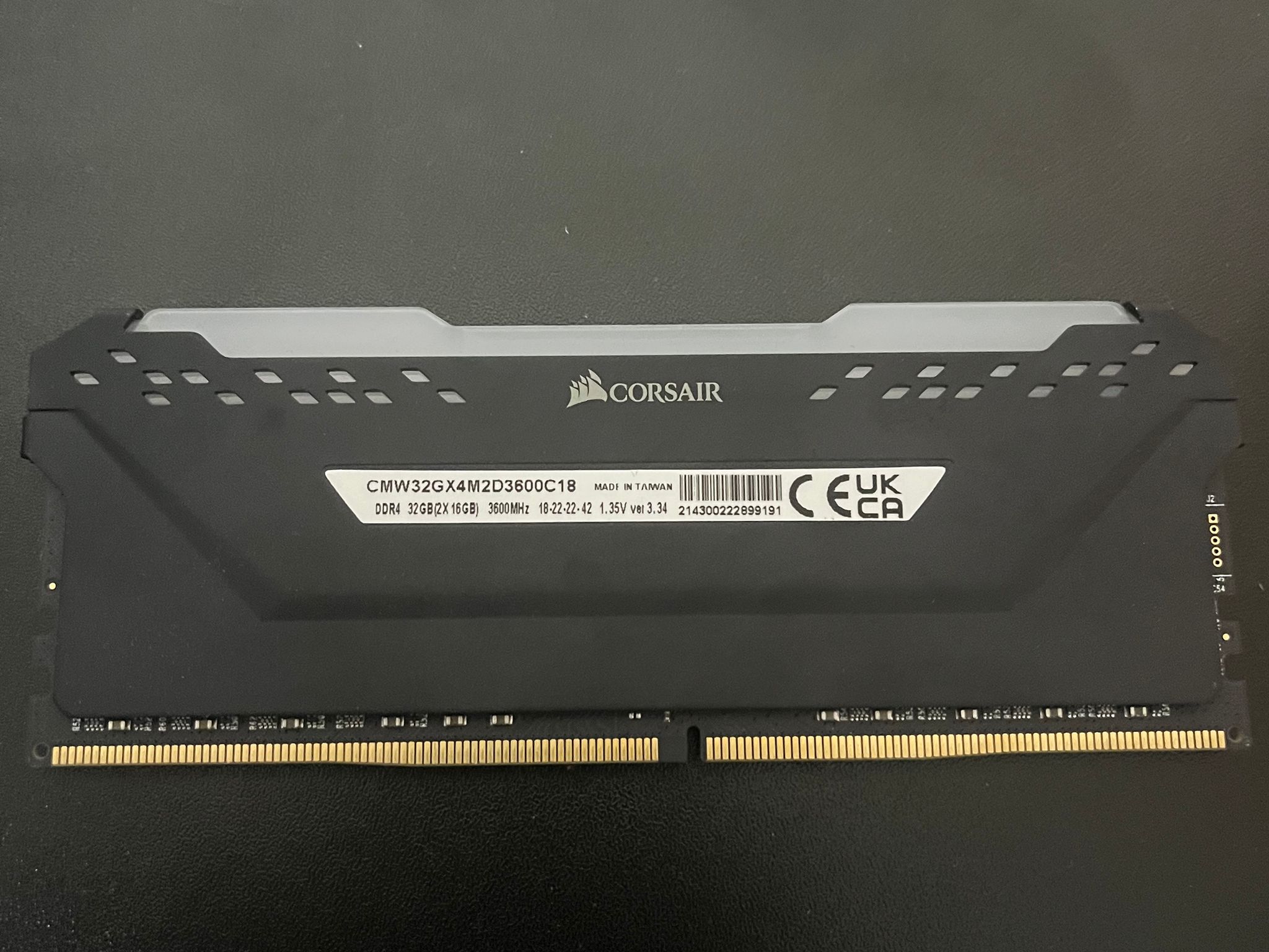Corsair Vengeance Pro RGB 16gb (1x16gb) 3600mhz