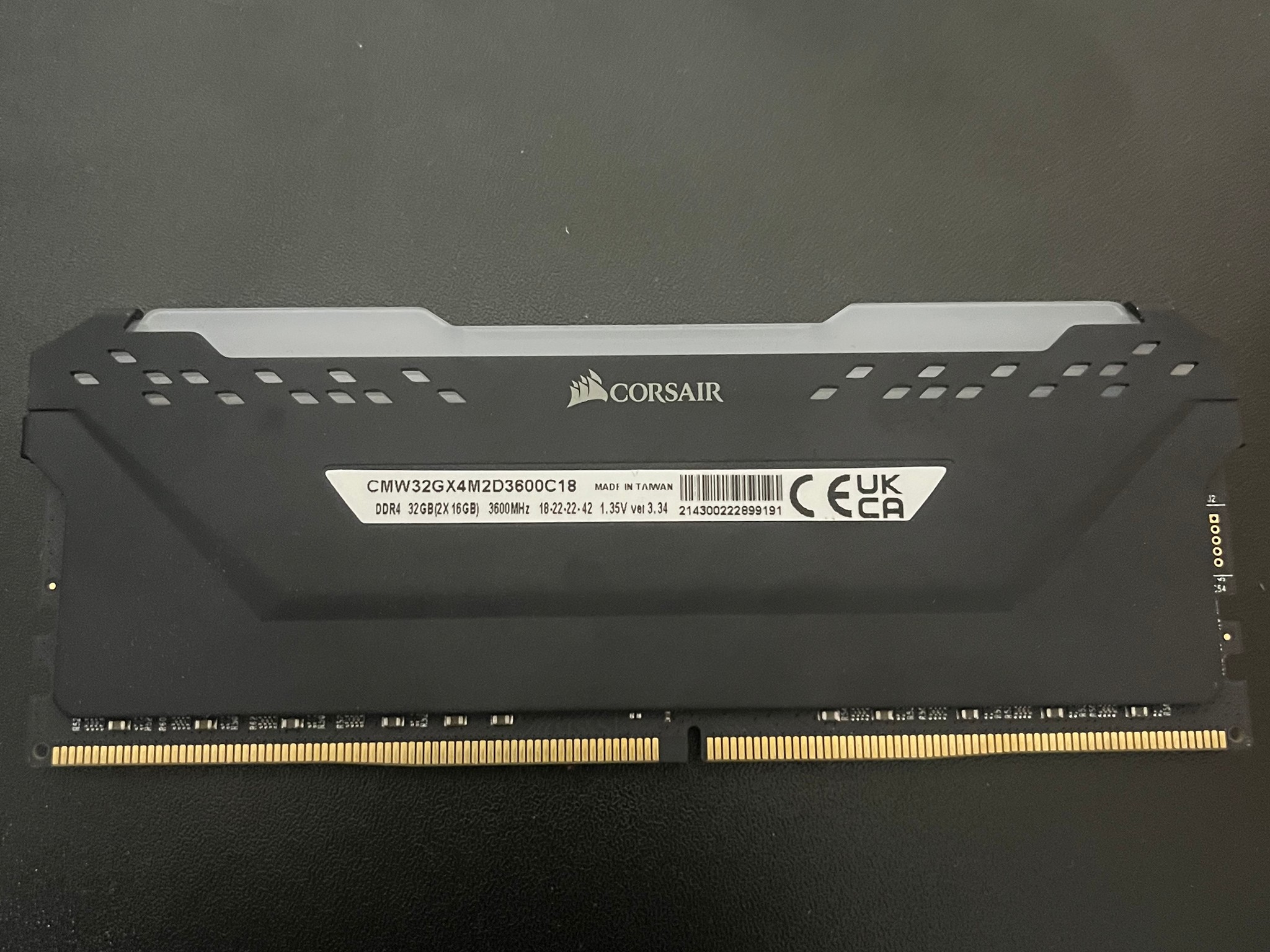 Corsair Vengeance Pro RGB 16gb (1x16gb) 3600mhz