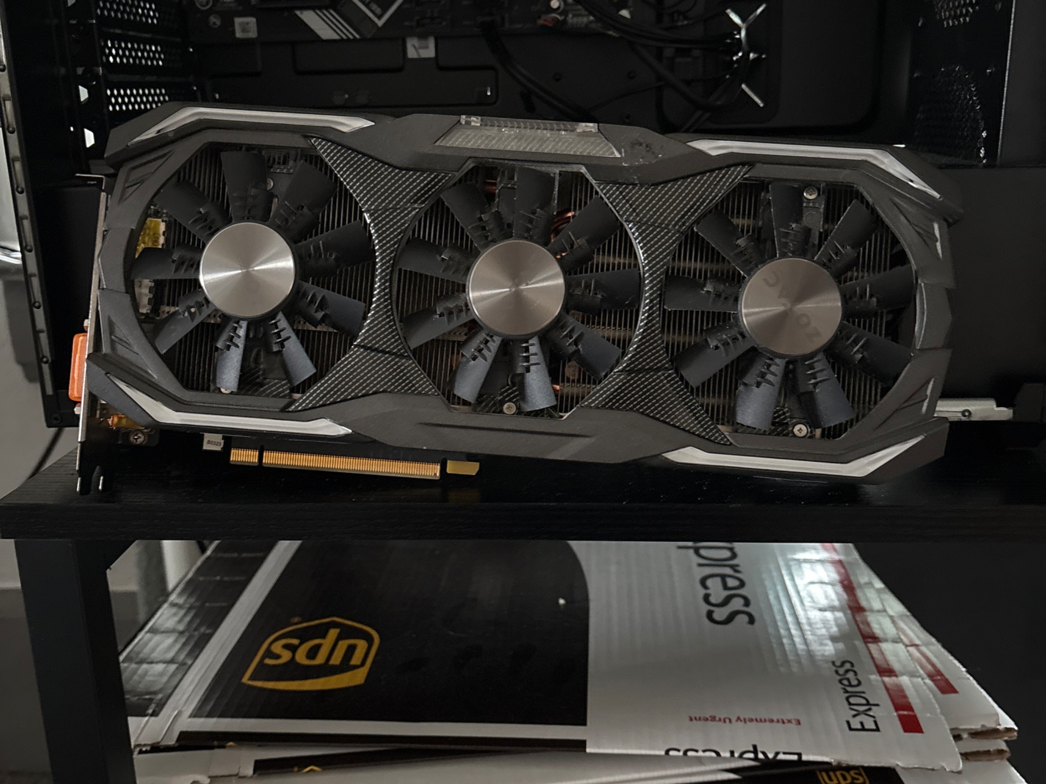 ZOTAC AMP EXTREME 1080 8GB