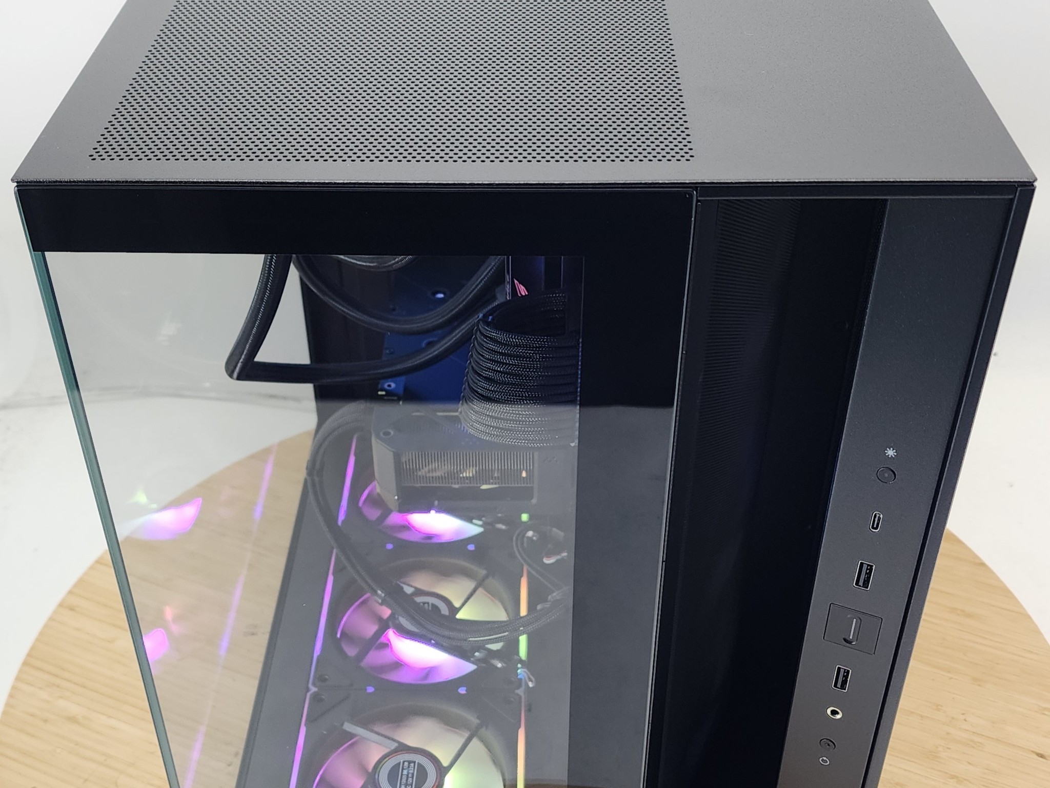 Gaming PC Ryzen 7 5700X 32GB RAM 1TB SSD RTX 4060 Ti 16GB Windows 11 Computer