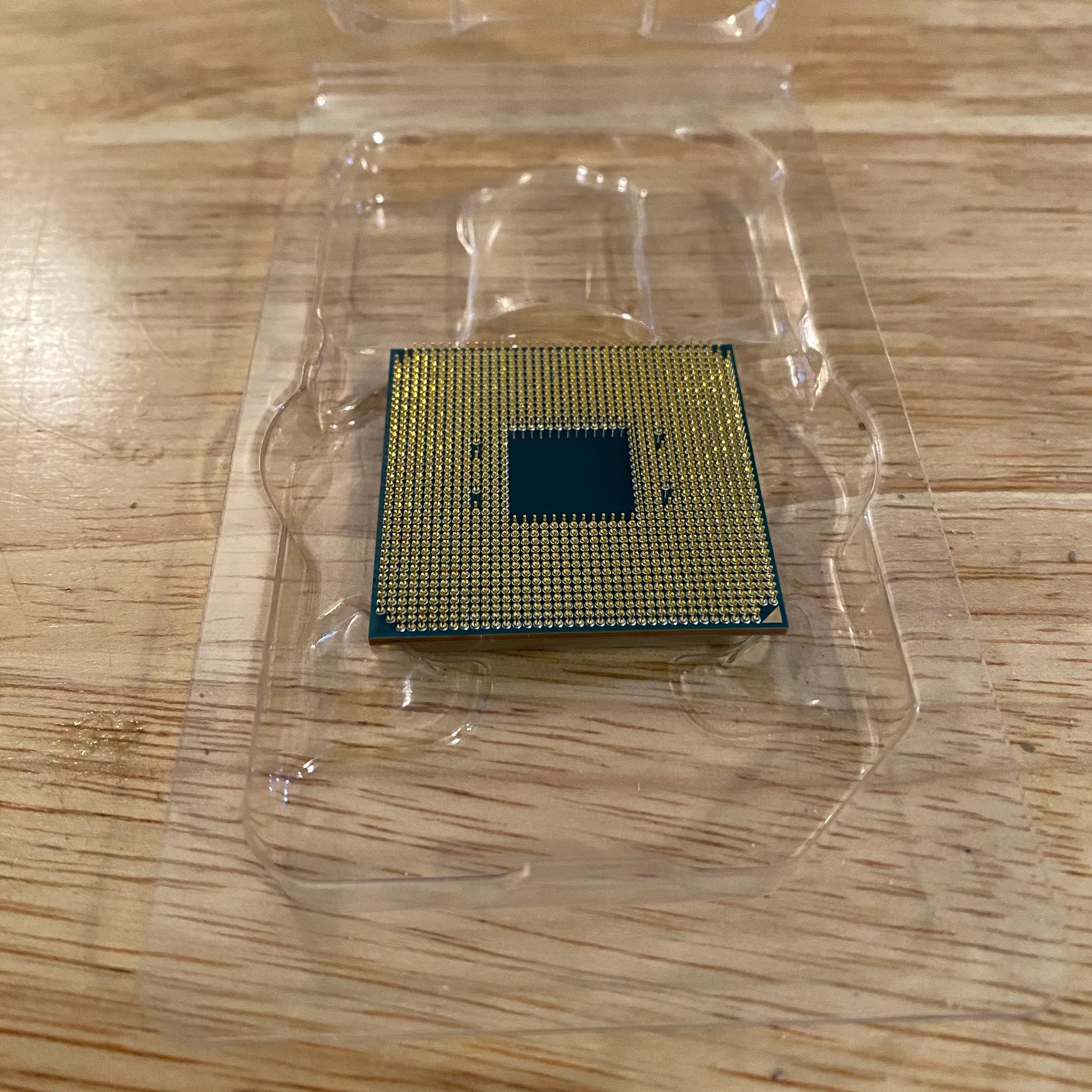 AMD Ryzen 5 5600X 6 Cores/ 12 Threads @ 4.6Ghz