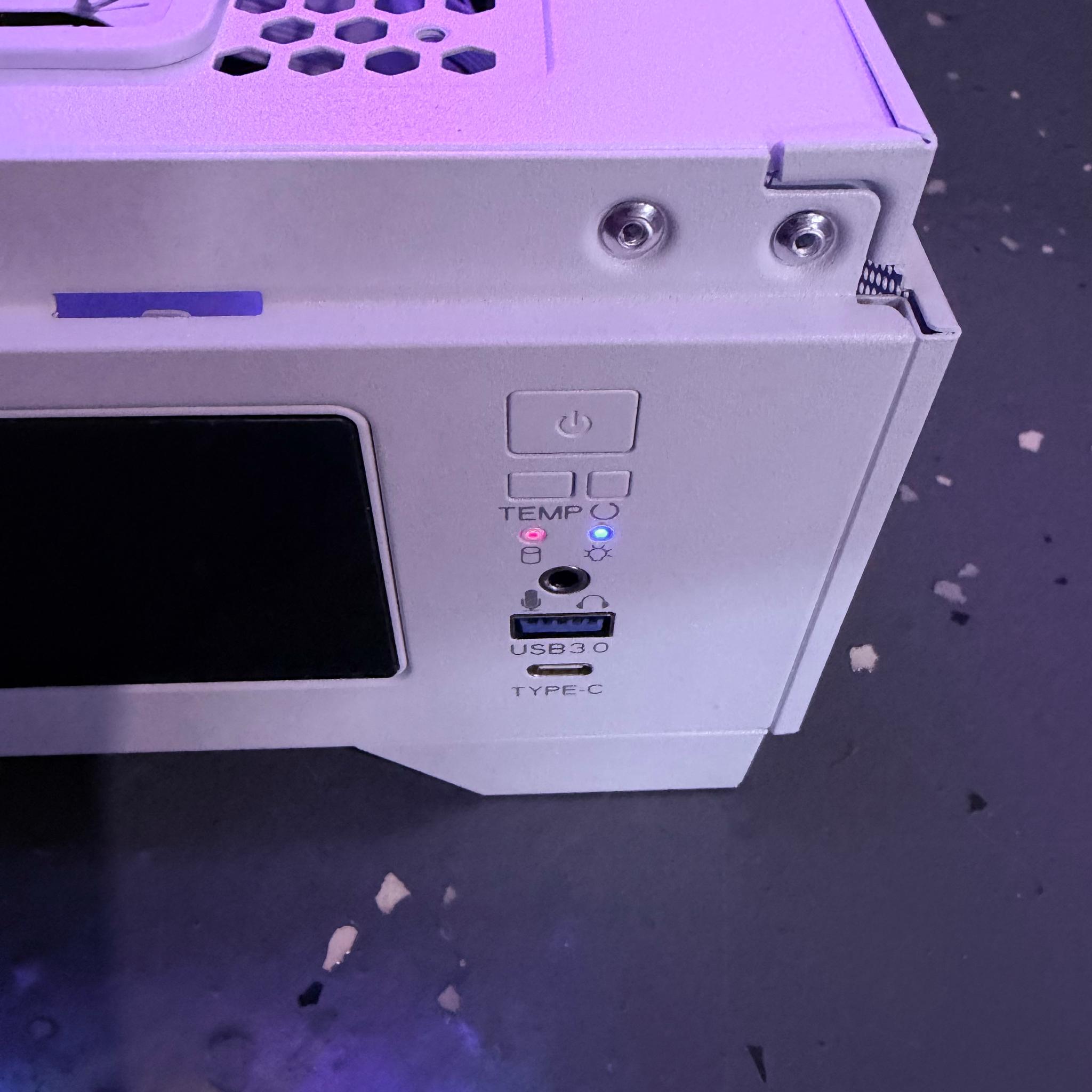 ❄️"Crystal Nova"❄️| 1440p Gaming | RTX 5070 | Intel i9 12900KF | 32B Ram | 2tb Storage | WiFi