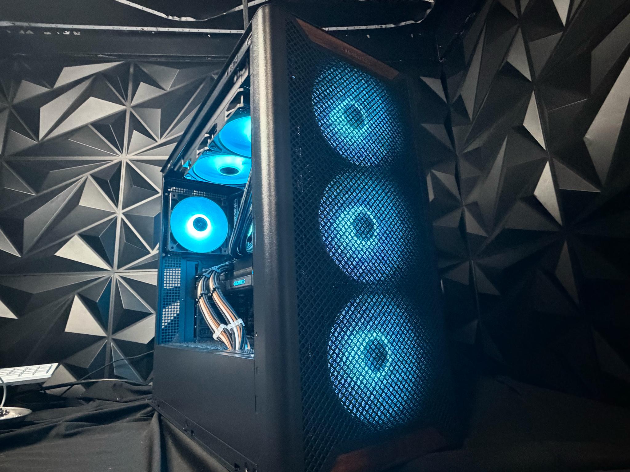 🌑🌲 MIDNIGHT WOOD 76 🌲🌑Ryzen 5 7600X| RX 7600XT 16 GB | 16 GB DDR5| 1.5 TB NVMe| 650W PSU