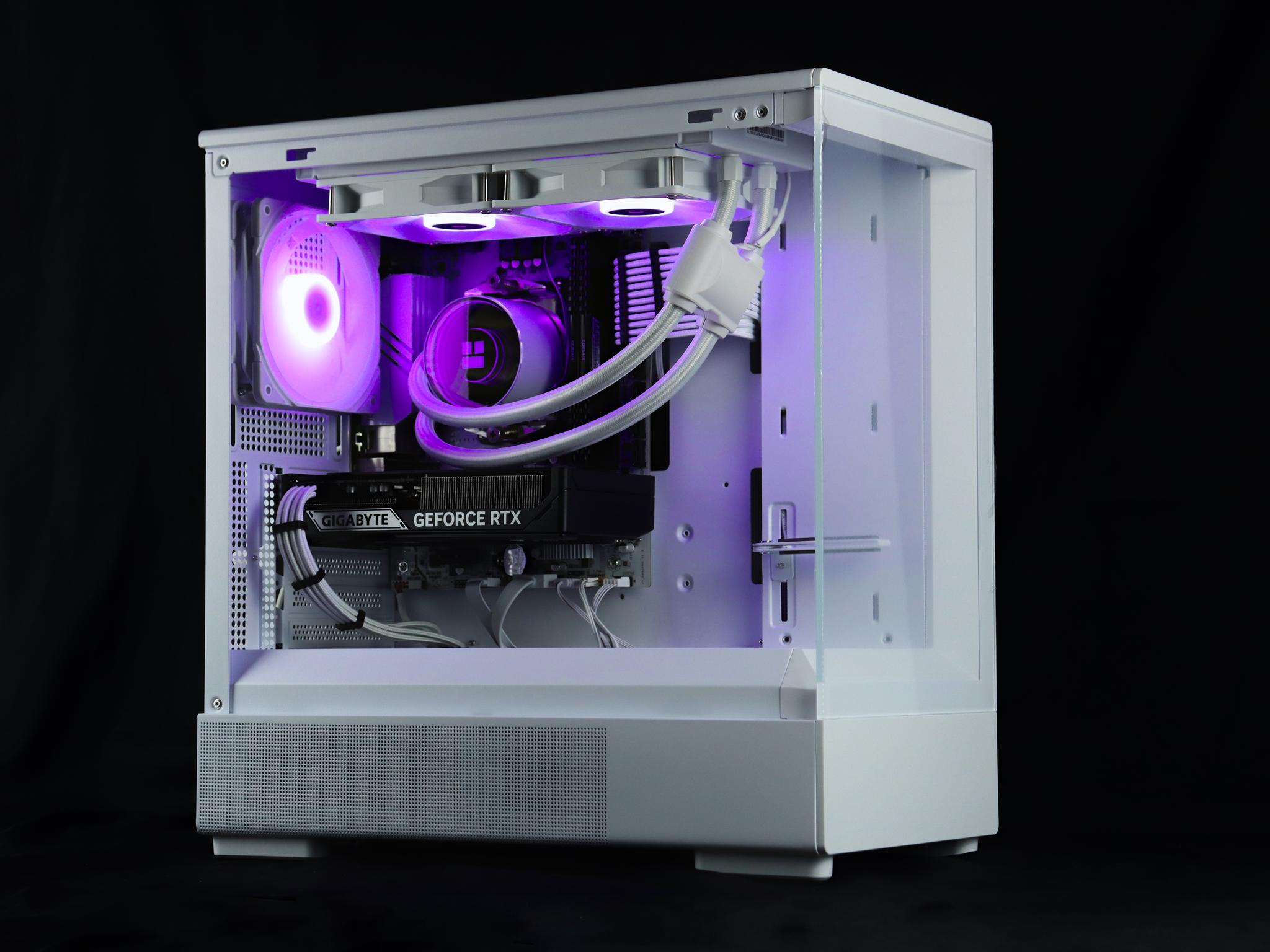 🧊❄️🧊 White Gaming PC – RTX 5060 TI, Ryzen 7 5700X, 32GB RAM, 1TB SSD - WiFi 🧊❄️🧊