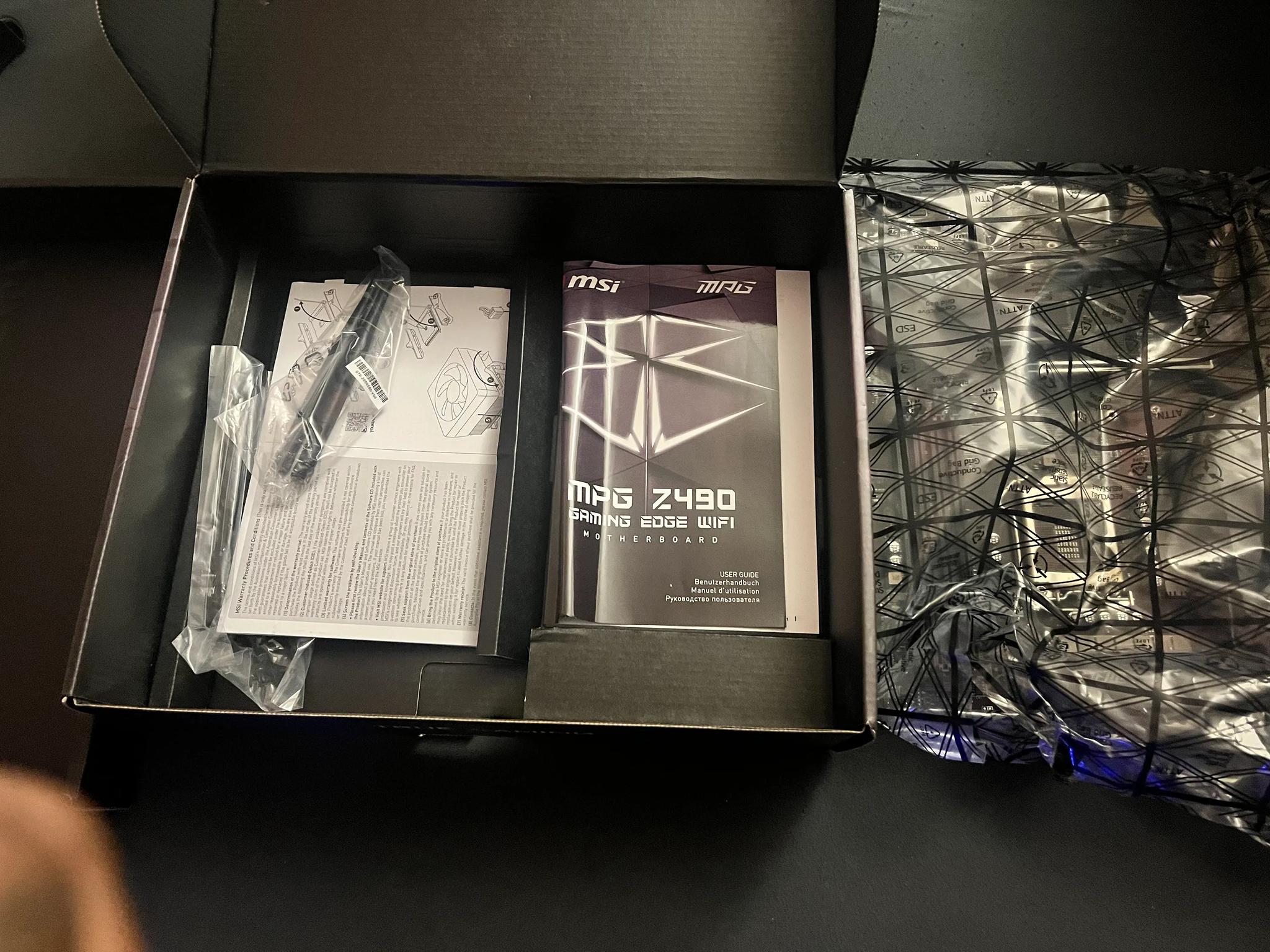 MSI MPG Z490 GAMING EDGE WIFI ATX Gaming Motherboard, LGA 1200 Socket, DDR4, CF, Dual M.2 Slots