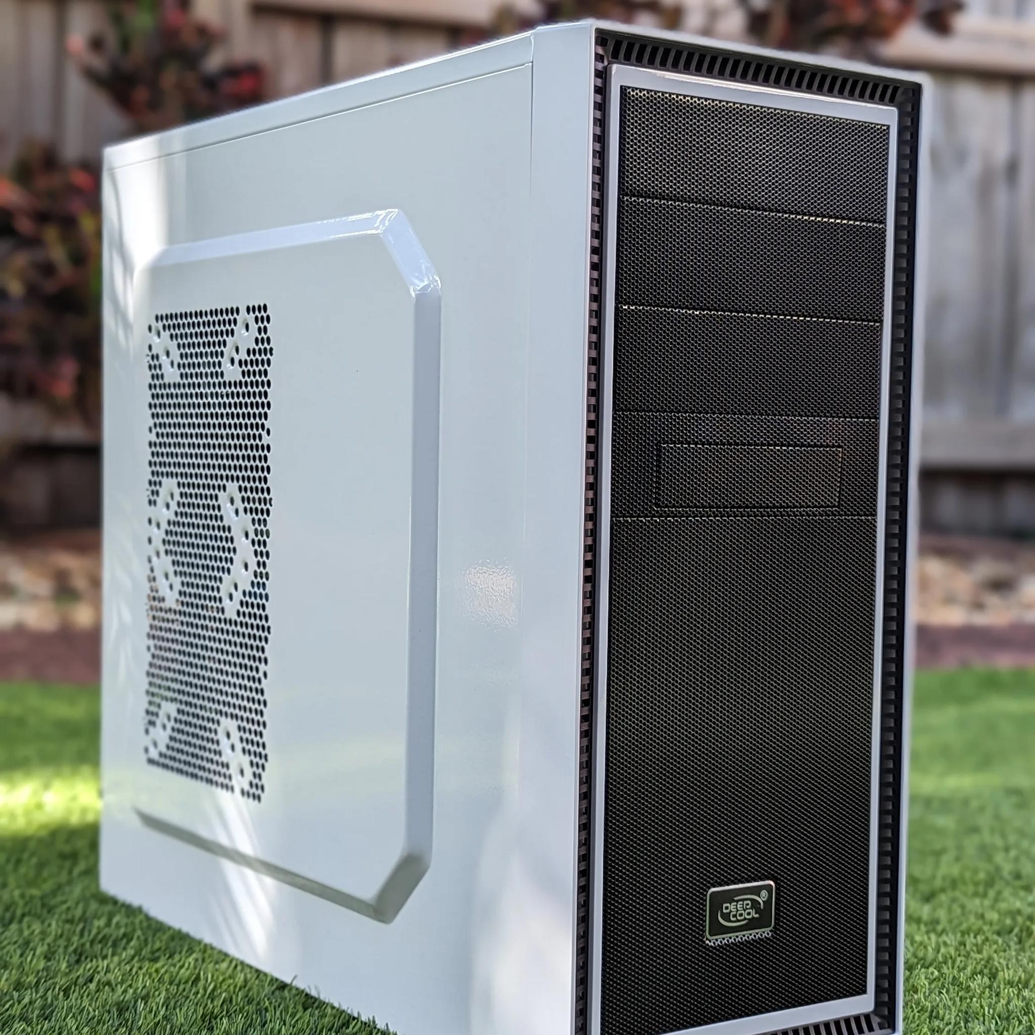 Frosty Vibe PC Ryzen 5 2600 32GB RAM RX 580 8GB 512GB SSD 2TB HDD