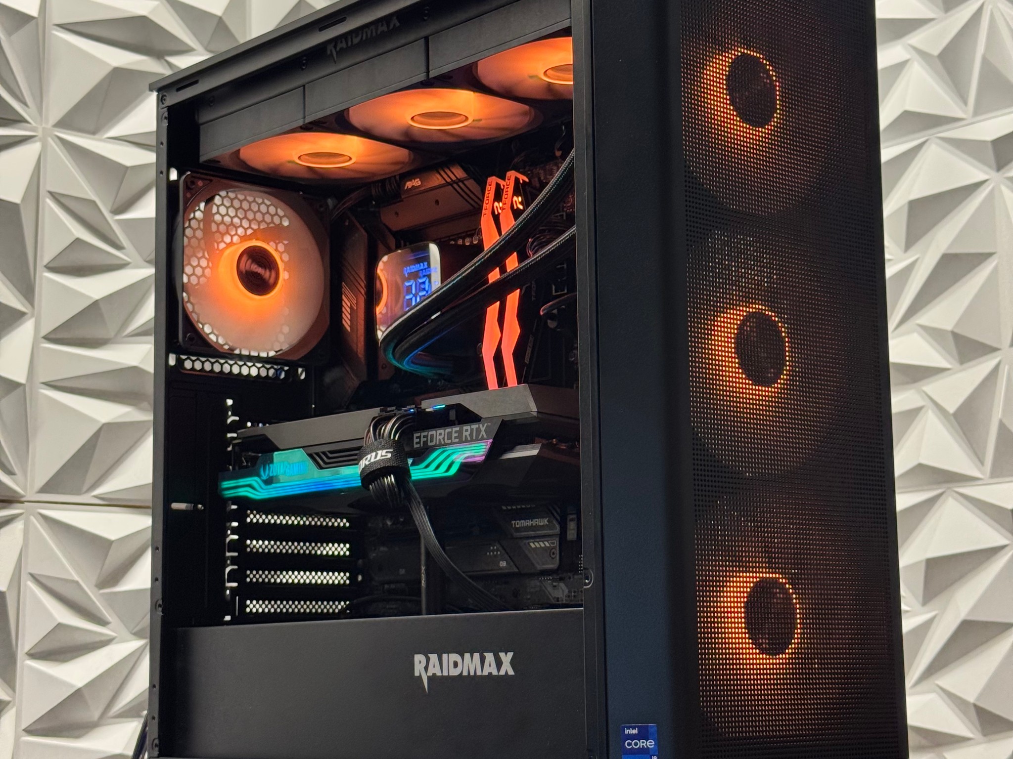Rtx 3080, i9-12900K, 16GB DDR5 Ram, 1TB Samsung SSD, Liquid Cooled, arc raiders, Fortnite...