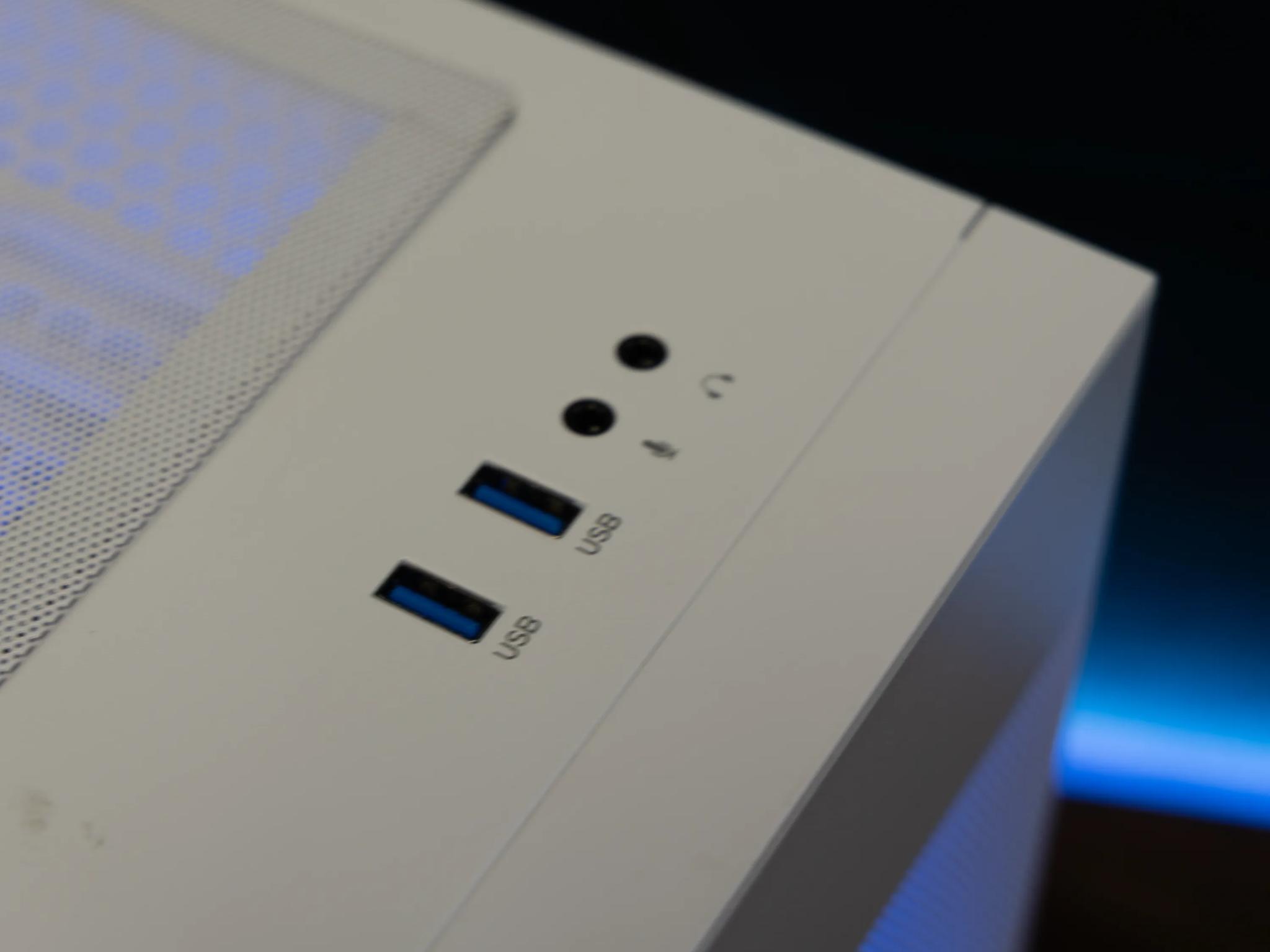 ❄️ Frost ❄️  AMD RX 6600 / AMD R5 4500 / 1TB NVME / 32GB DDR4 Ram / Air Cooler / Windows 11 Pro