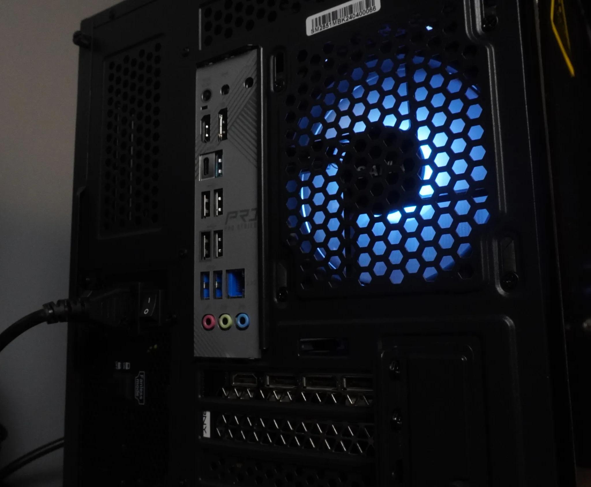 🖤 STEALTH 🖤 1440p/1080p GAMING MACHINE 💚RTX 3070 🧡 Ryzen 5 7500F | 32GB | WIFI | WIN ACTIVATED