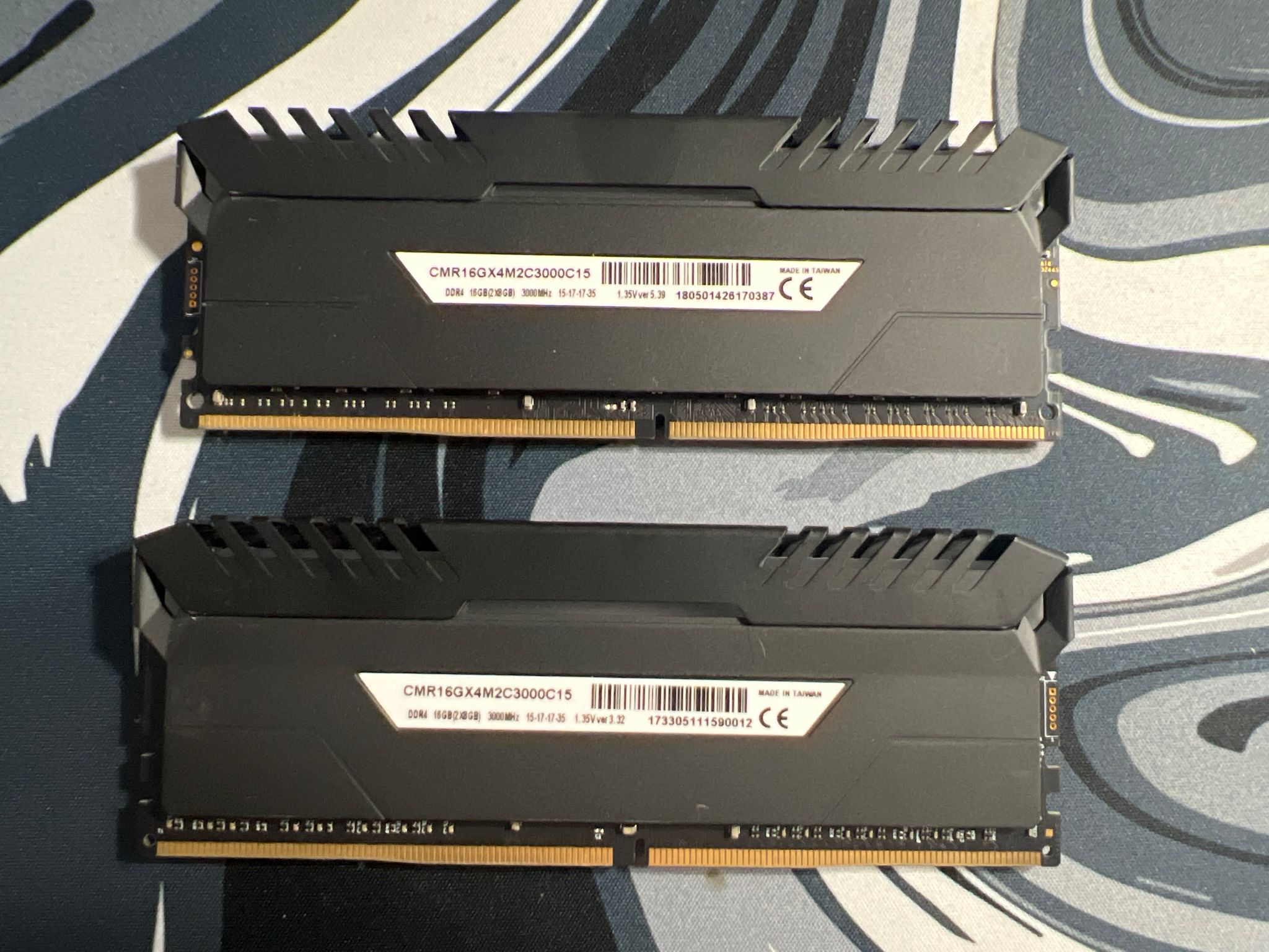 Corsair Vengeance RGB Pro 16GB (2×8GB) DDR4-3000MHz – Excellent Condition