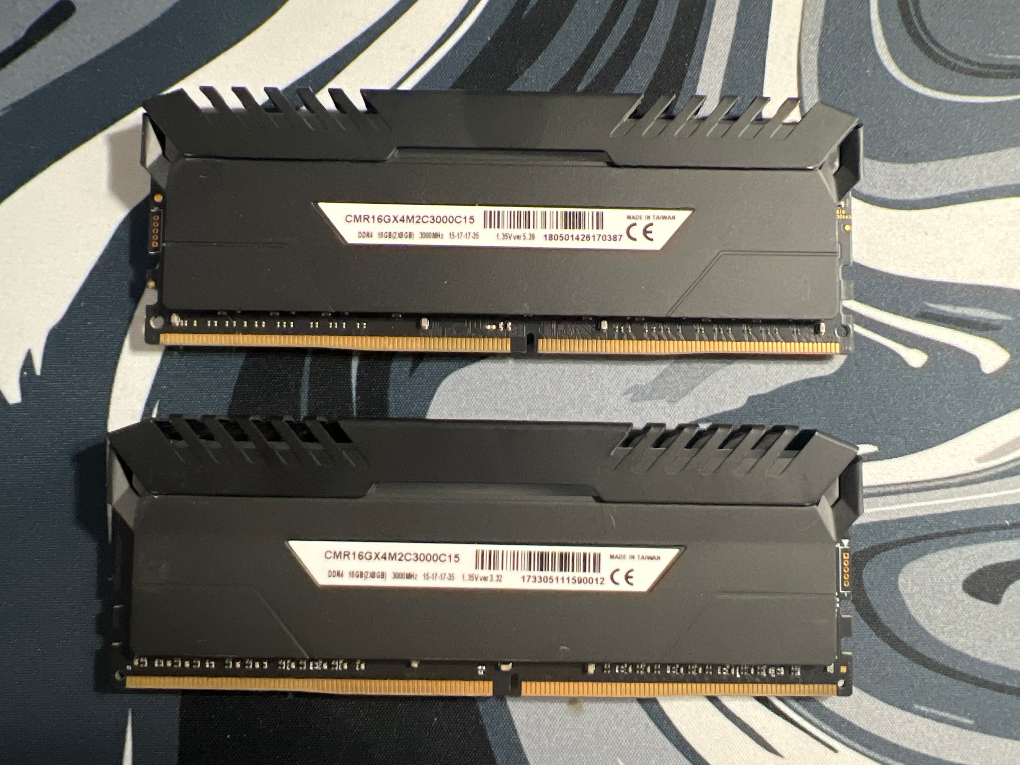 Corsair Vengeance RGB Pro 16GB (2×8GB) DDR4-3000MHz – Excellent Condition