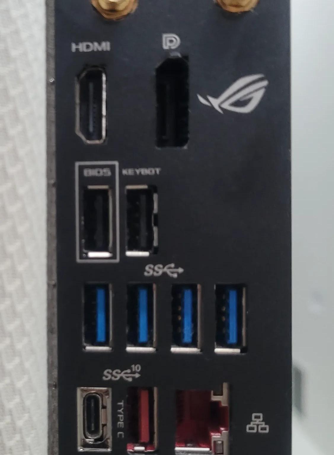 ROG Maximus X Hero (Wi-Fi) with Intel I7-8700K and 32 GB DDR4